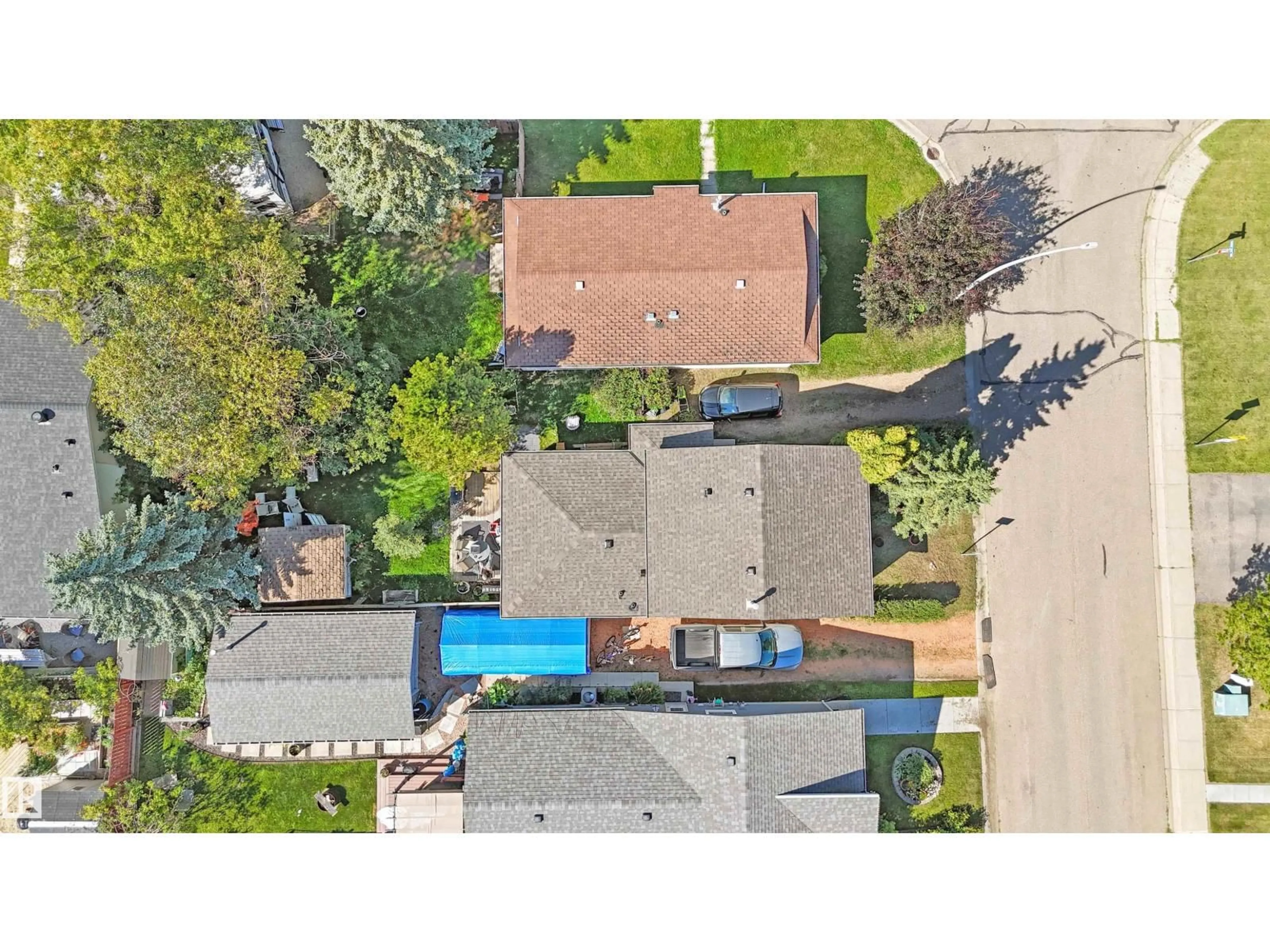 A pic from outside/outdoor area/front of a property/back of a property/a pic from drone, street for 3 GOLD EYE DR, Devon Alberta T9G1W1