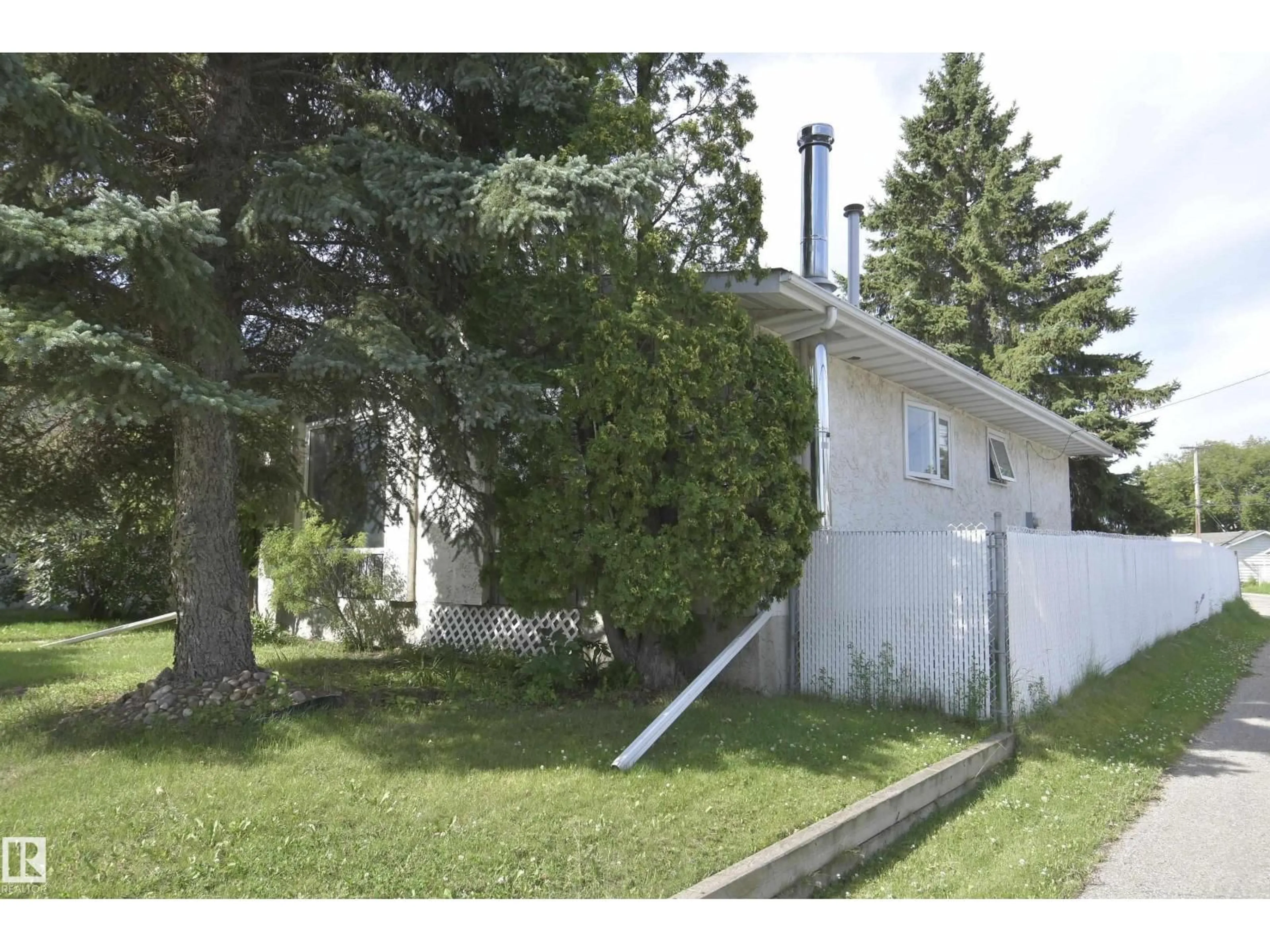 Shed for 4 CHIPPEWA RD, Leduc Alberta T9E4M9