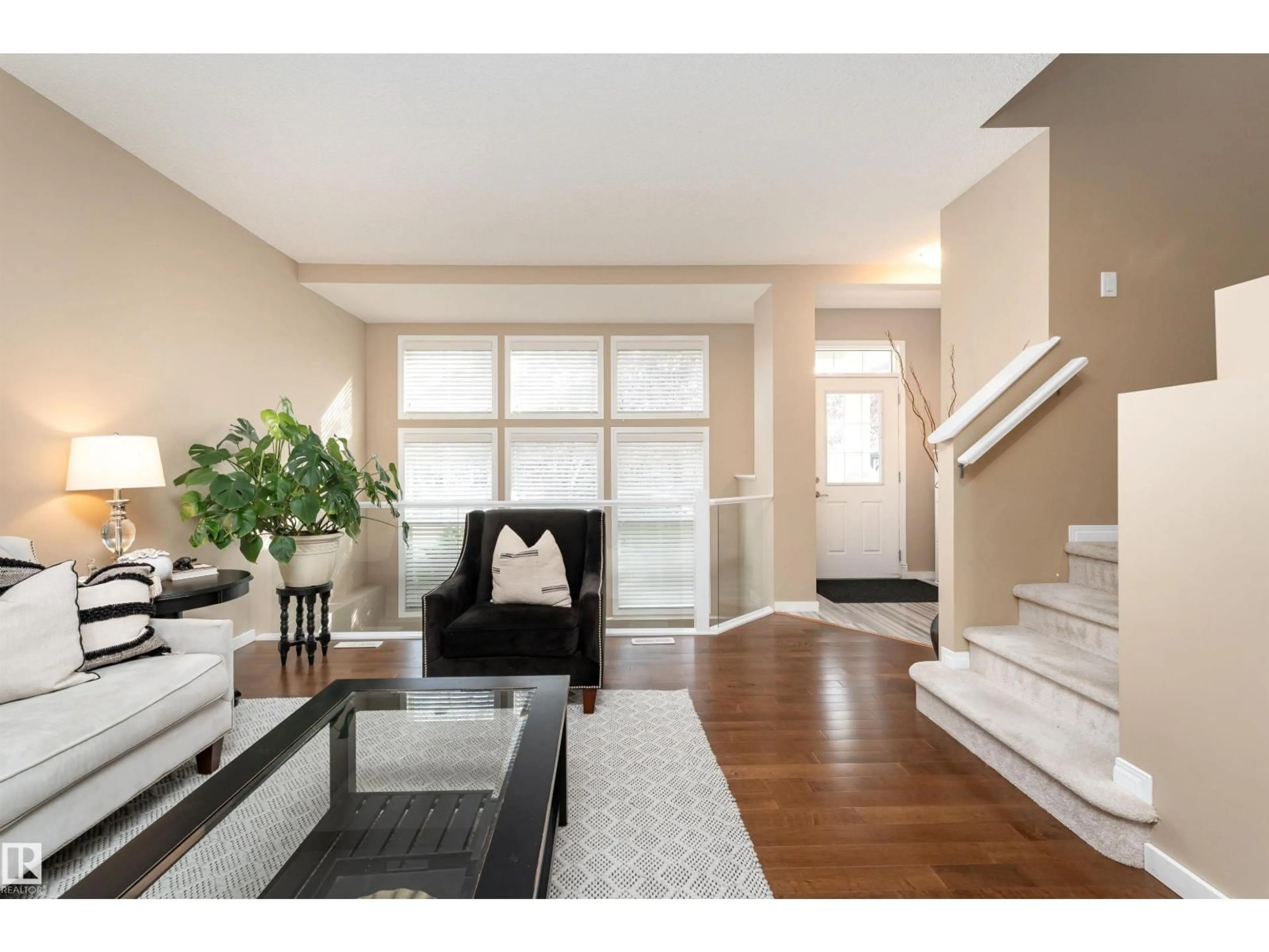 Living room with furniture, unknown for 633 MCDONOUGH LI NW, Edmonton Alberta T5Y0K8