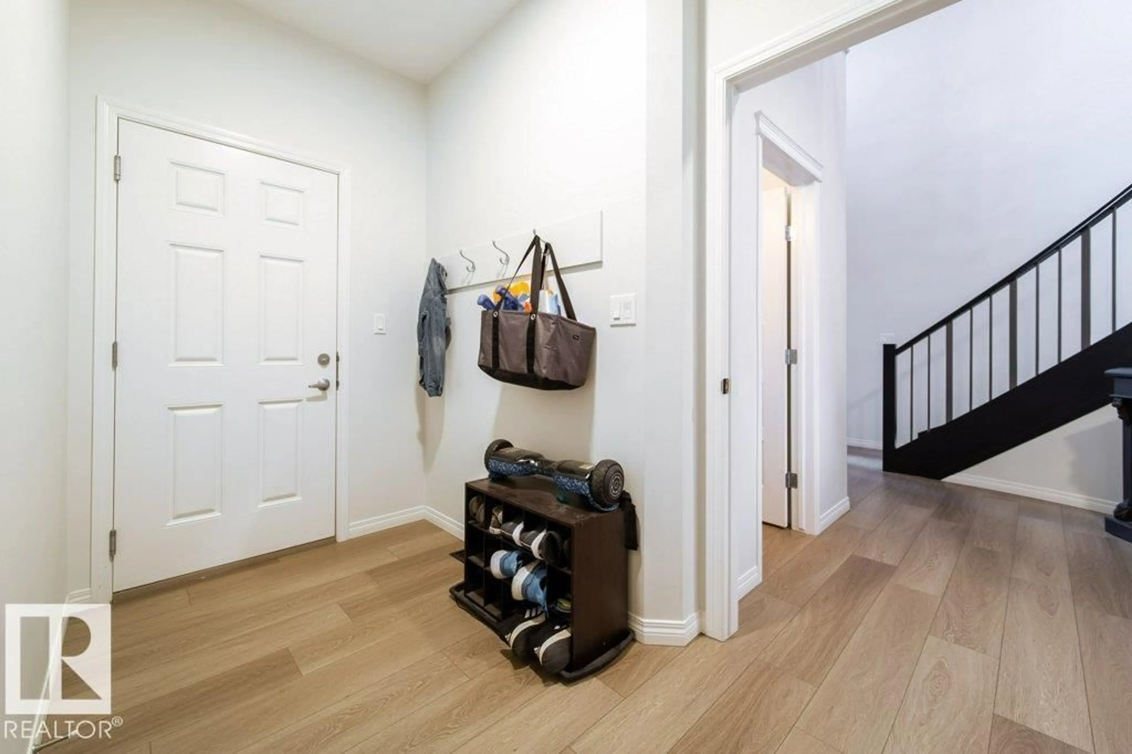 Indoor entryway for 6417 66 STREET, Beaumont Alberta T4X2P6