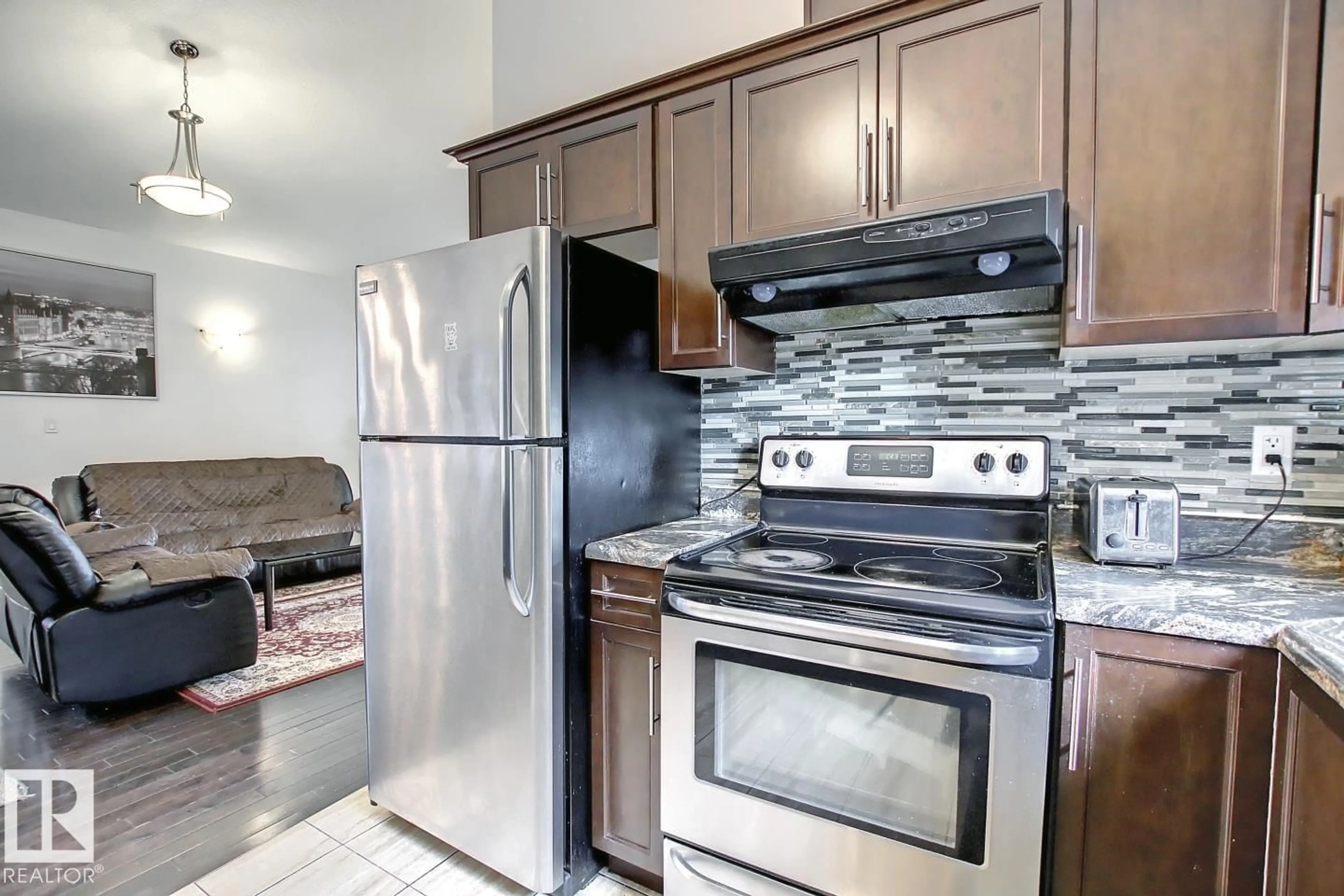 Standard kitchen, ceramic/tile floor for 11912 91 ST, Edmonton Alberta T5B4B6