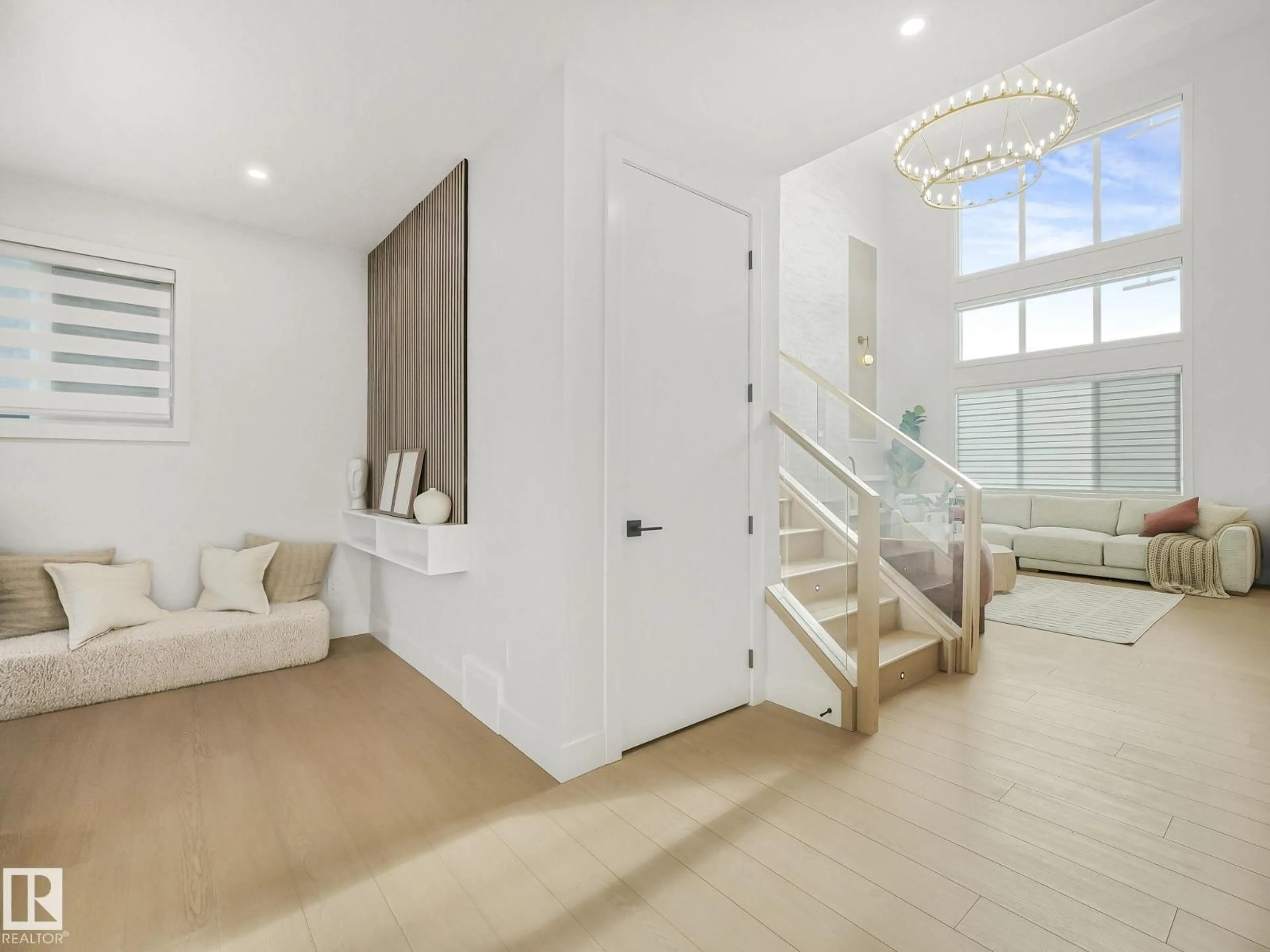 Indoor entryway for 37 BIRKSHIRE CRESENT, Sherwood Park Alberta T8B0C7