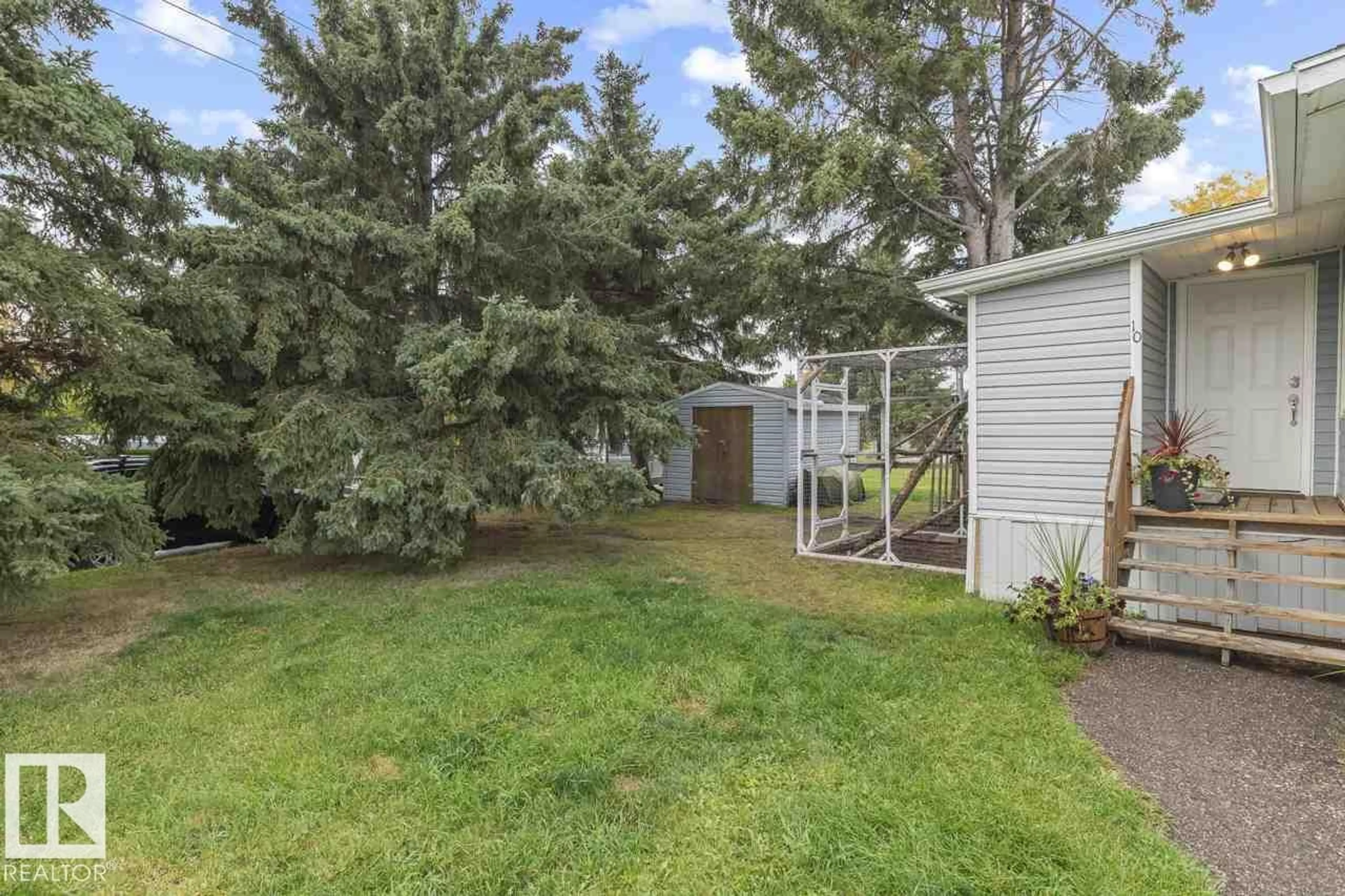 Unknown for 11 - 5612 53 AV, Cold Lake Alberta T9M1R7