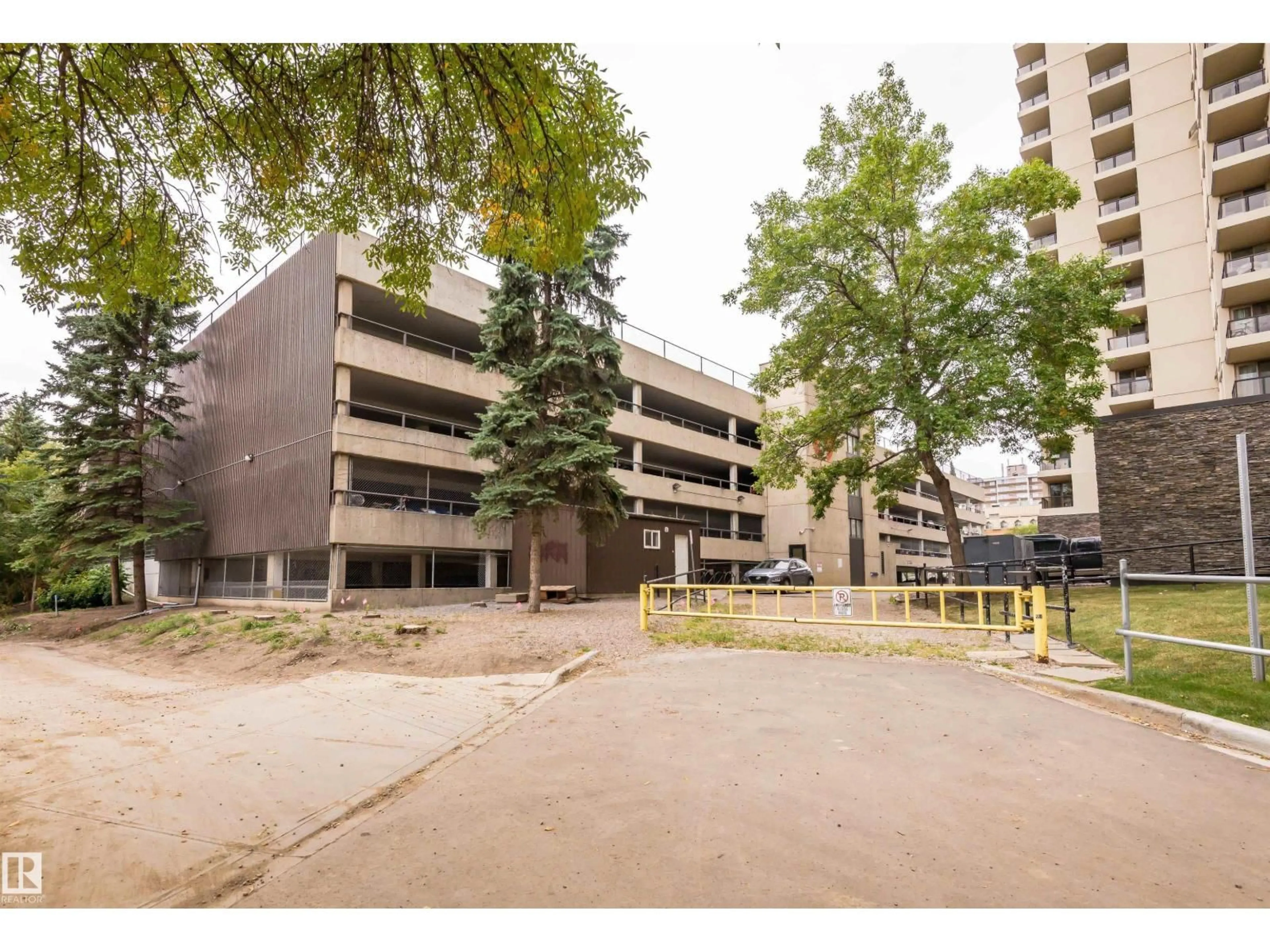 Unknown for 10149 SASKATCHEWAN DR, Edmonton Alberta T6E6B6