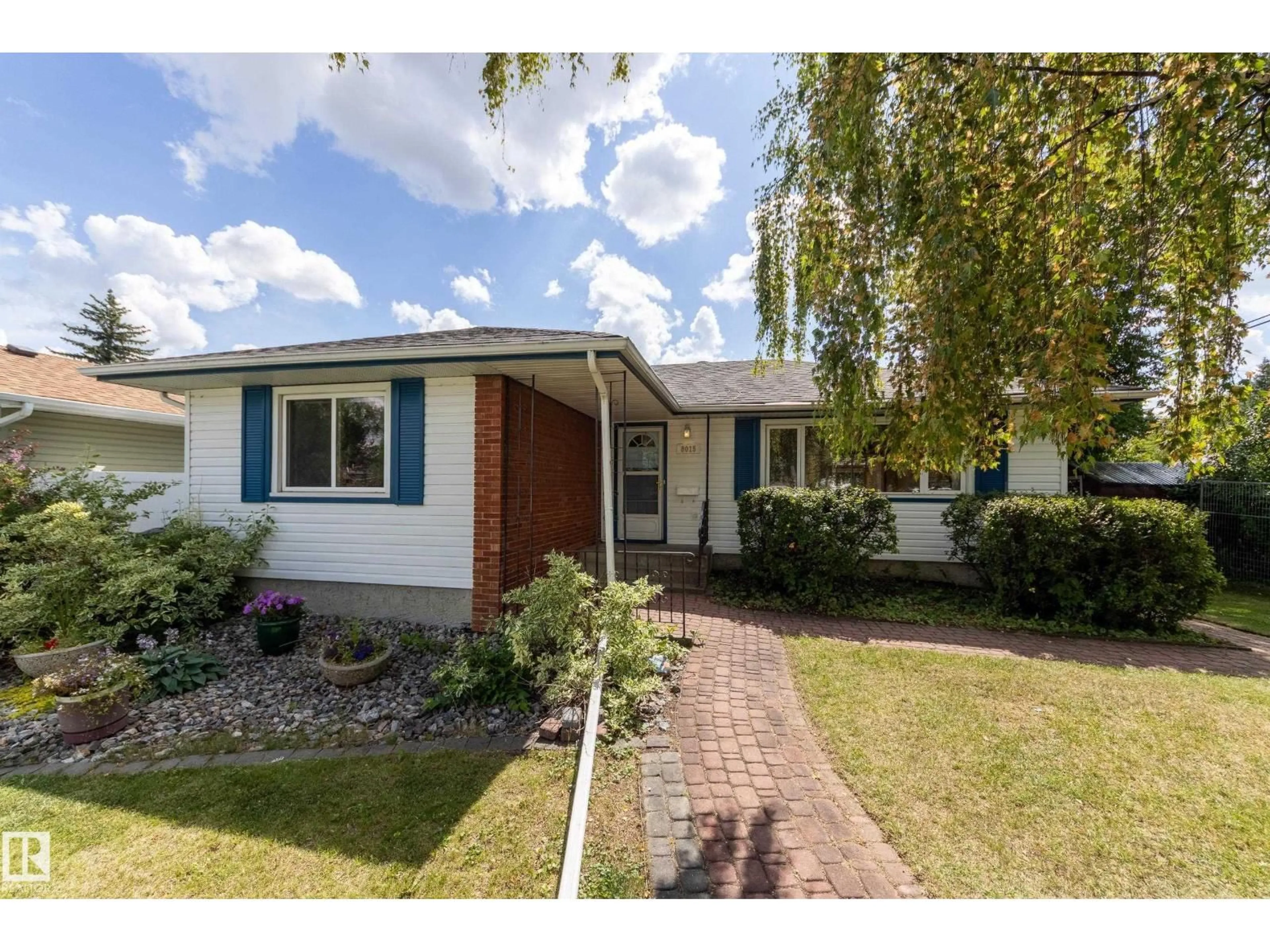 Unknown for 8015 71 AV, Edmonton Alberta T6C0B1