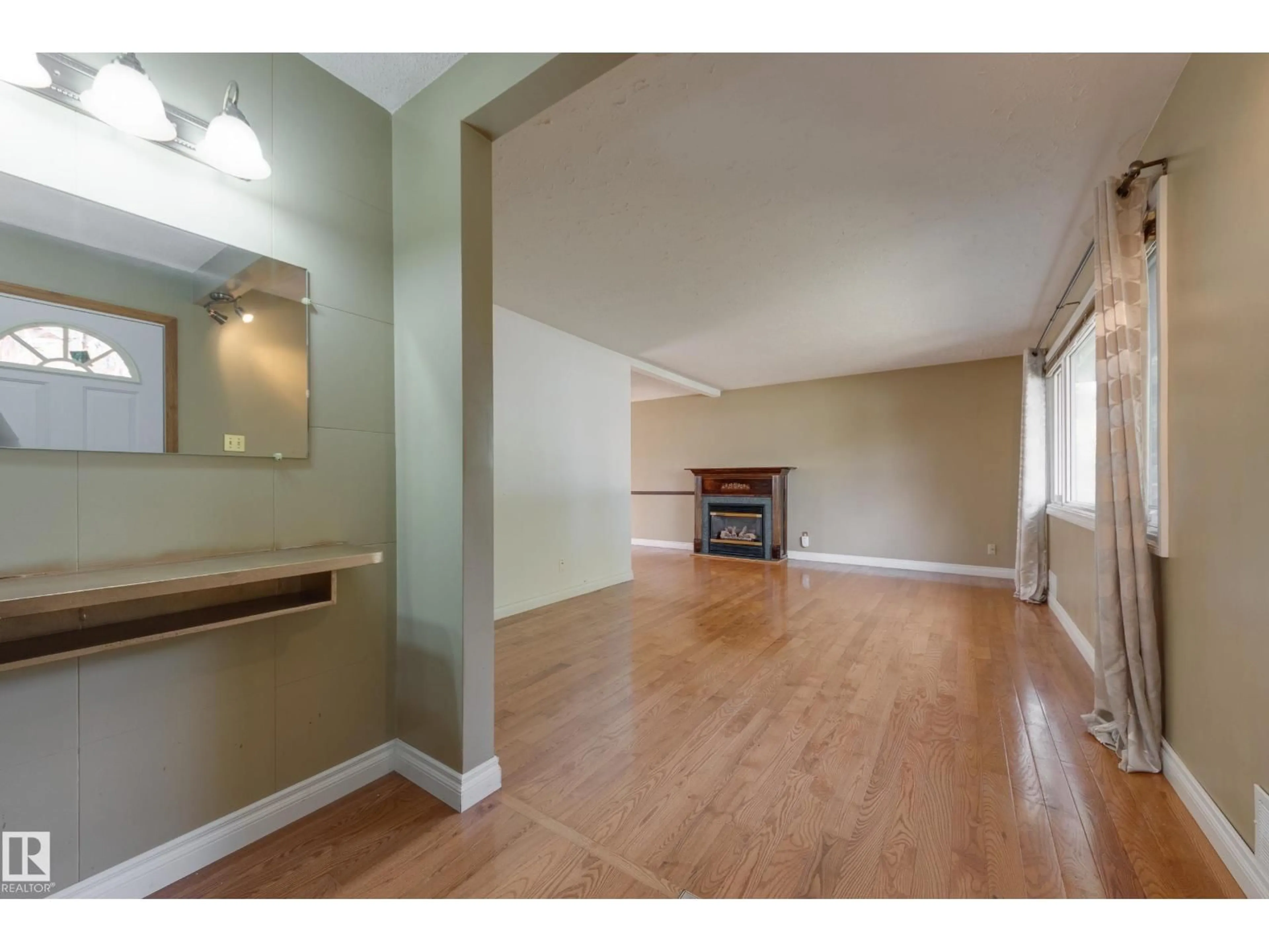 A pic of a room for 8015 71 AV, Edmonton Alberta T6C0B1