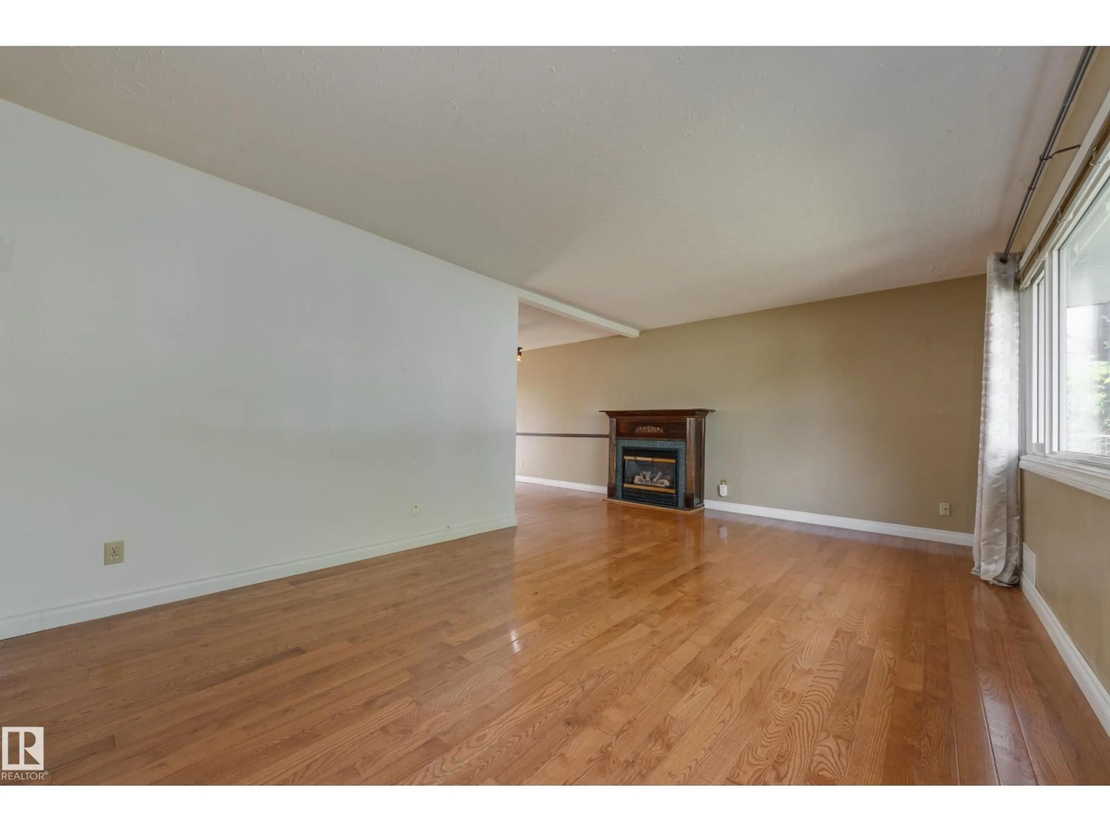 A pic of a room for 8015 71 AV, Edmonton Alberta T6C0B1