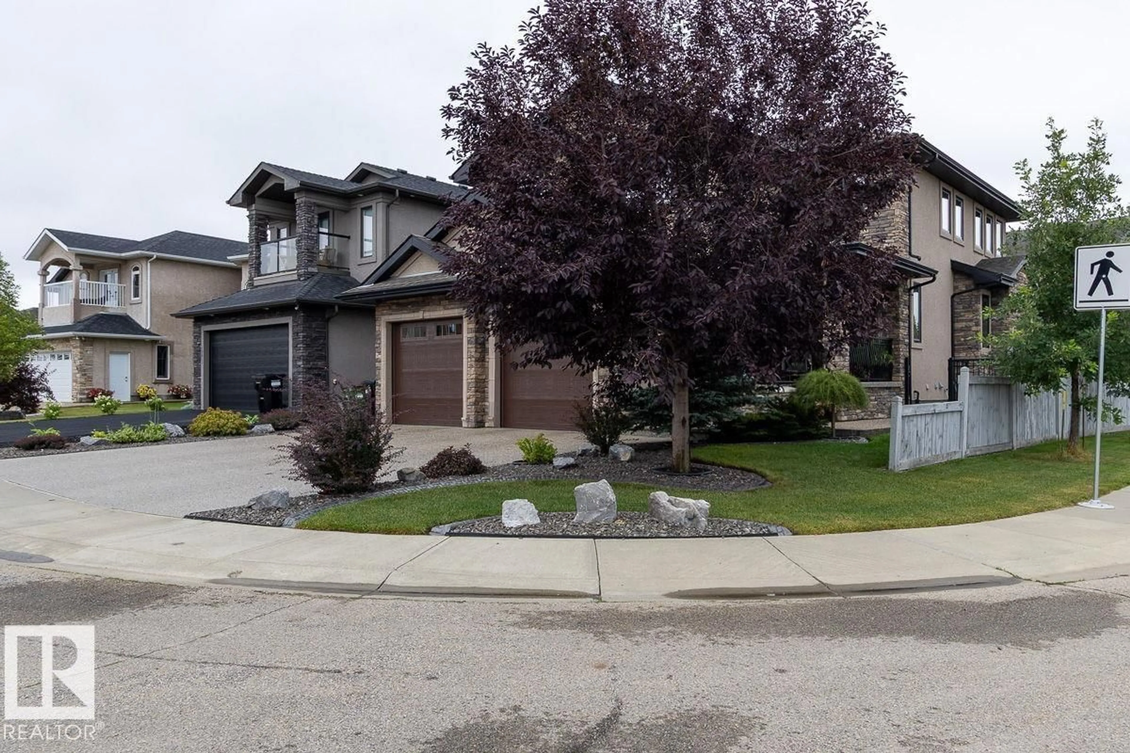 A pic from outside/outdoor area/front of a property/back of a property/a pic from drone, street for 10617 174A AV, Edmonton Alberta T5X0E3