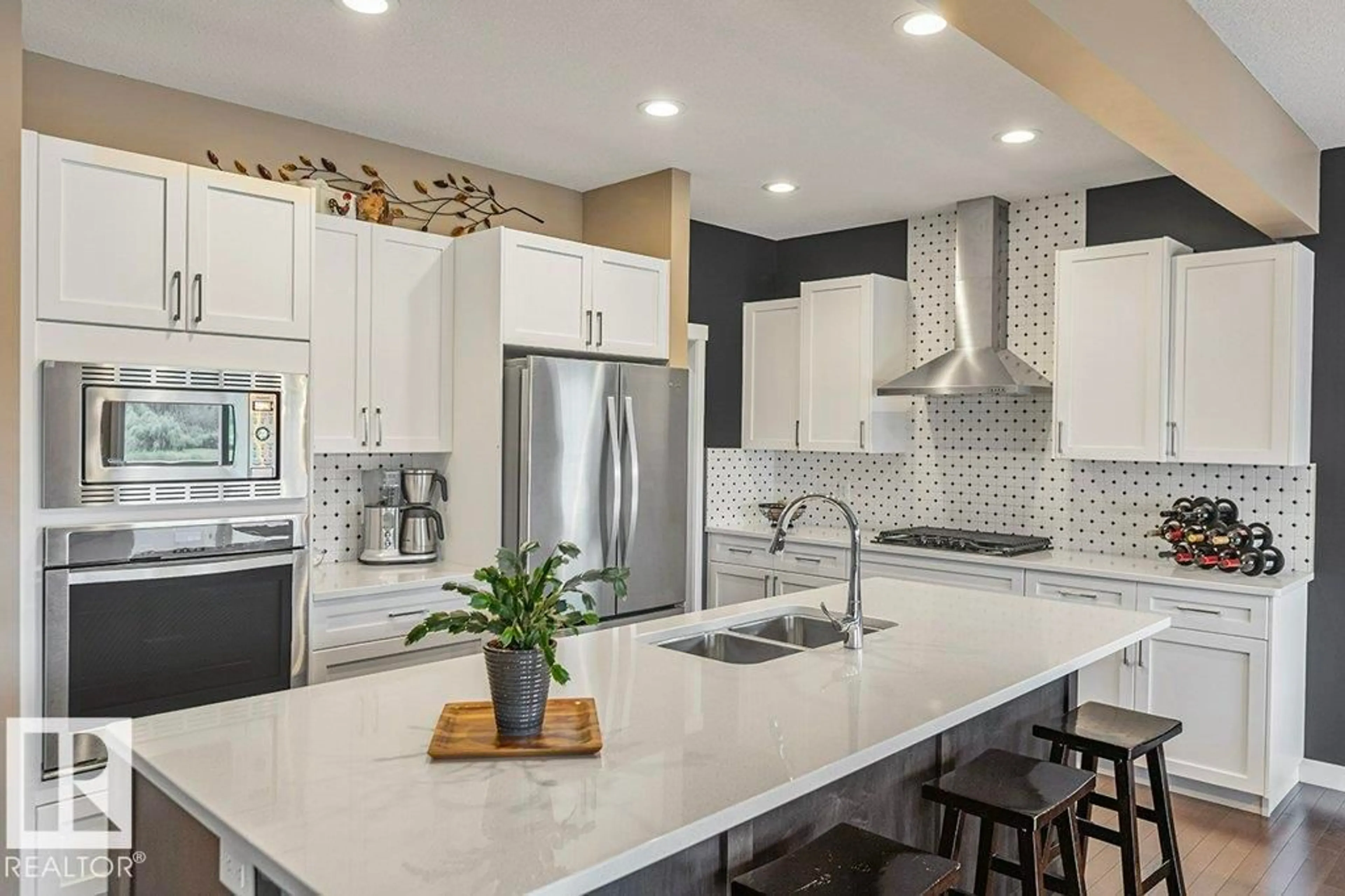 Contemporary kitchen, ceramic/tile floor for 234 BRICKYARD CV, Stony Plain Alberta T7Z0L1