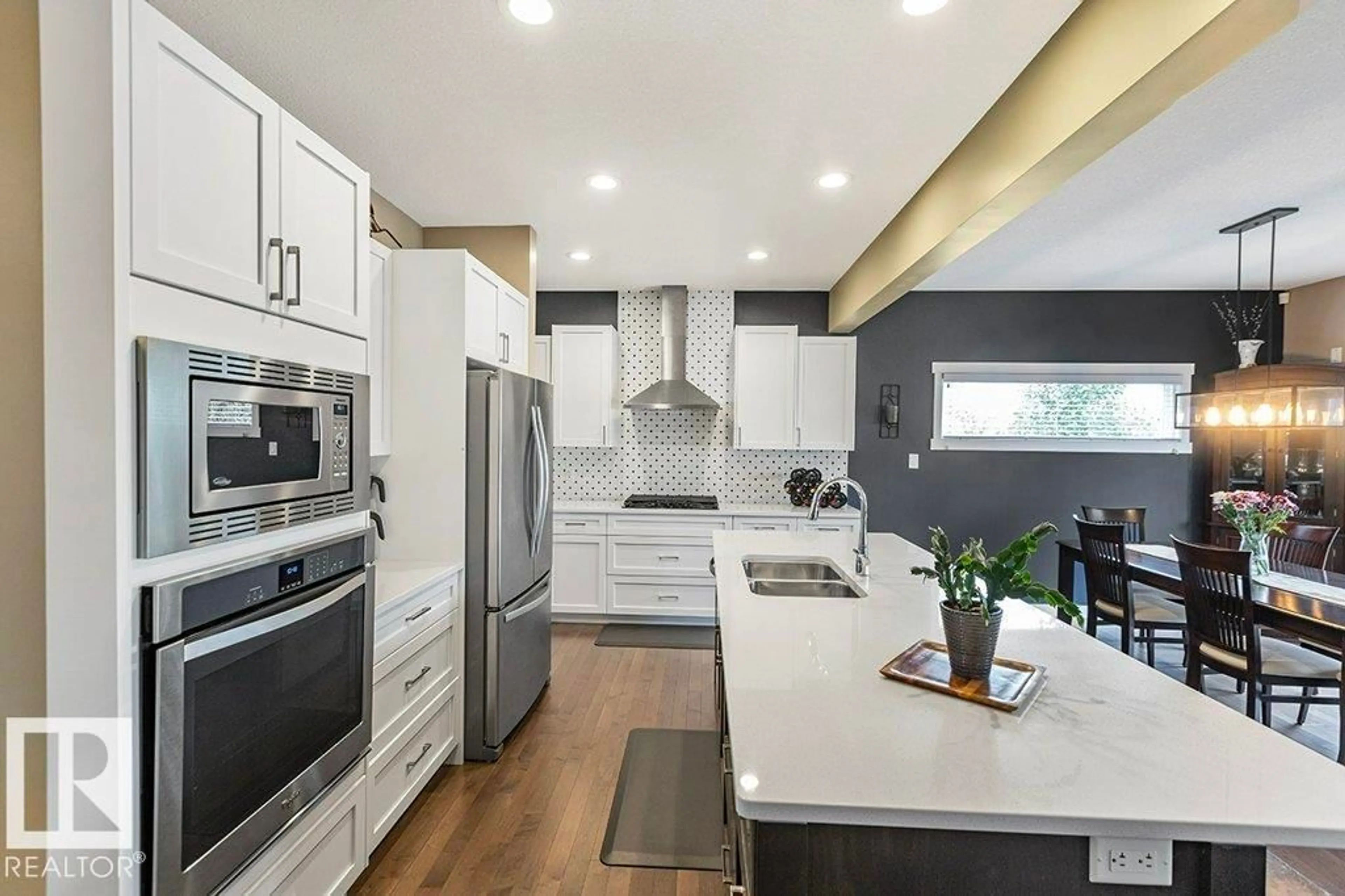 Contemporary kitchen, unknown for 234 BRICKYARD CV, Stony Plain Alberta T7Z0L1