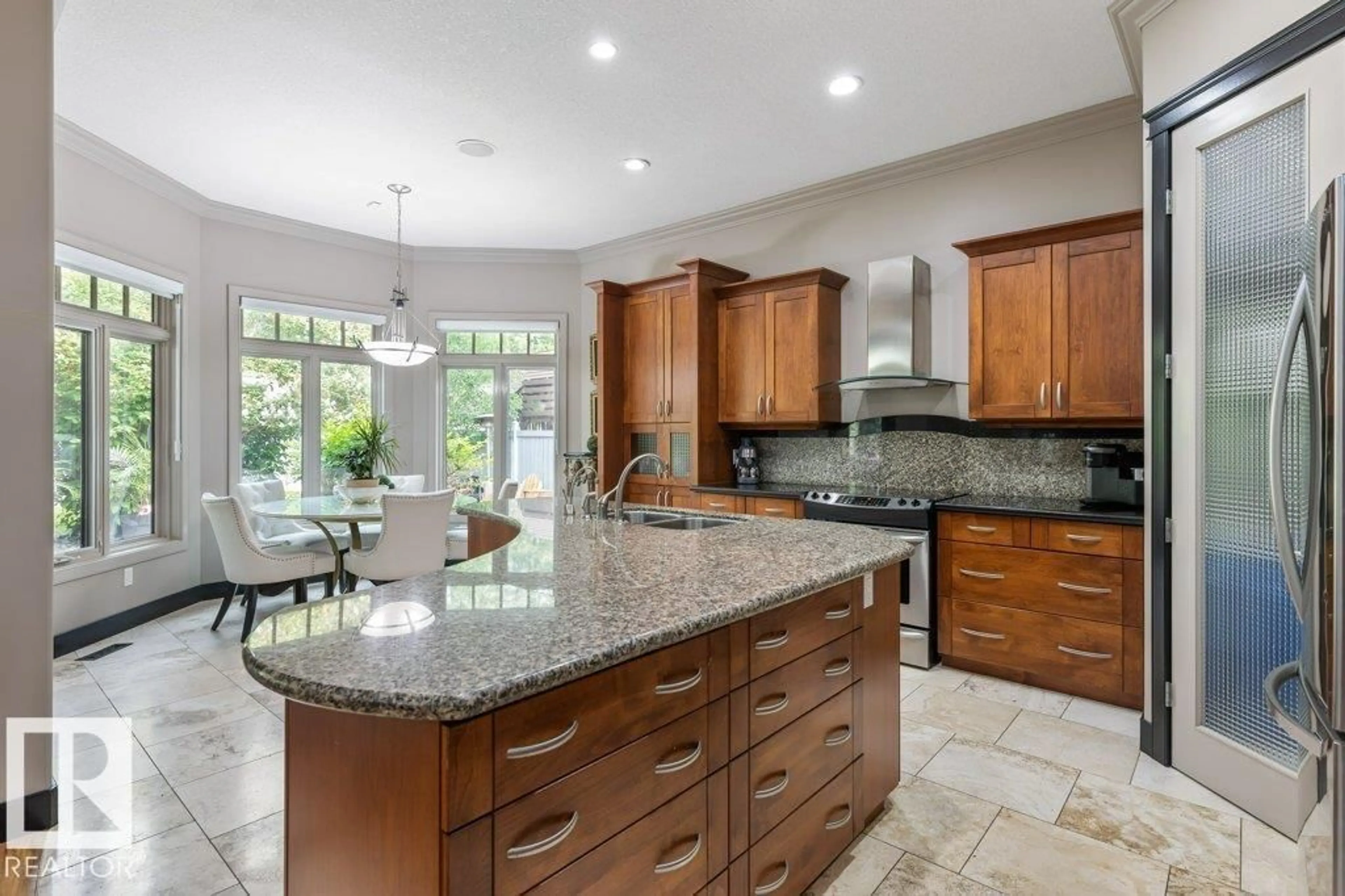 Open concept kitchen, ceramic/tile floor for 34 KINGSFORD CR, St. Albert Alberta T8N7J2