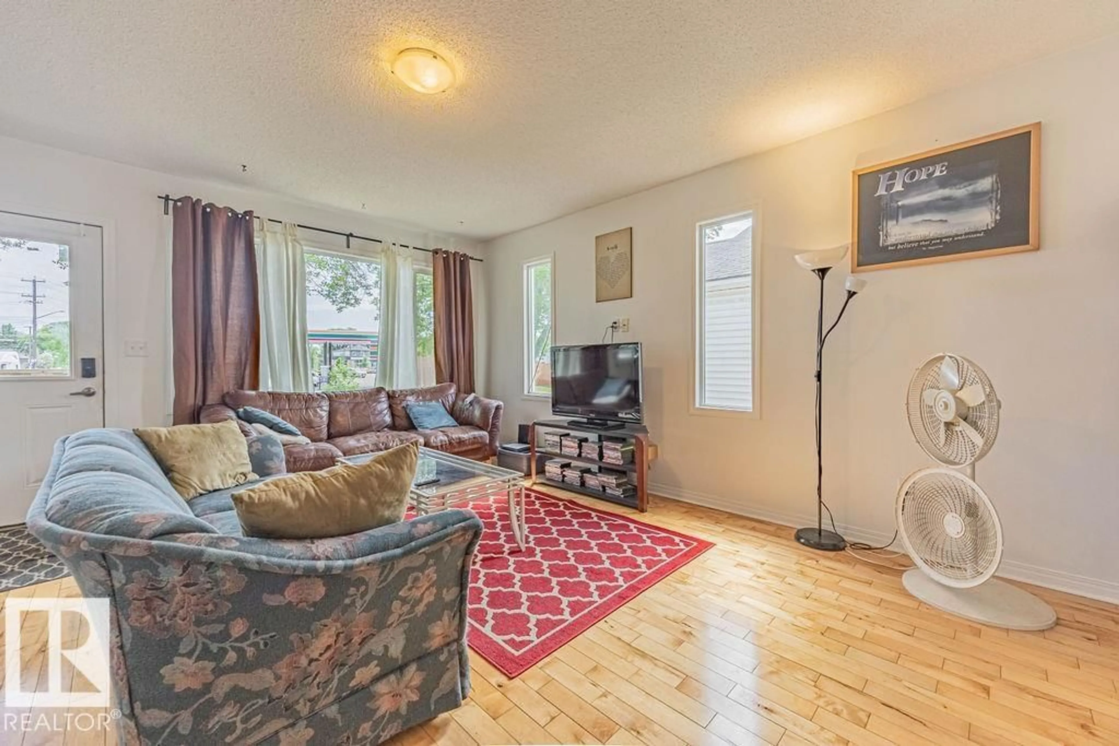 Living room with furniture, unknown for NW - 11606 67 ST, Edmonton Alberta T5B1L8