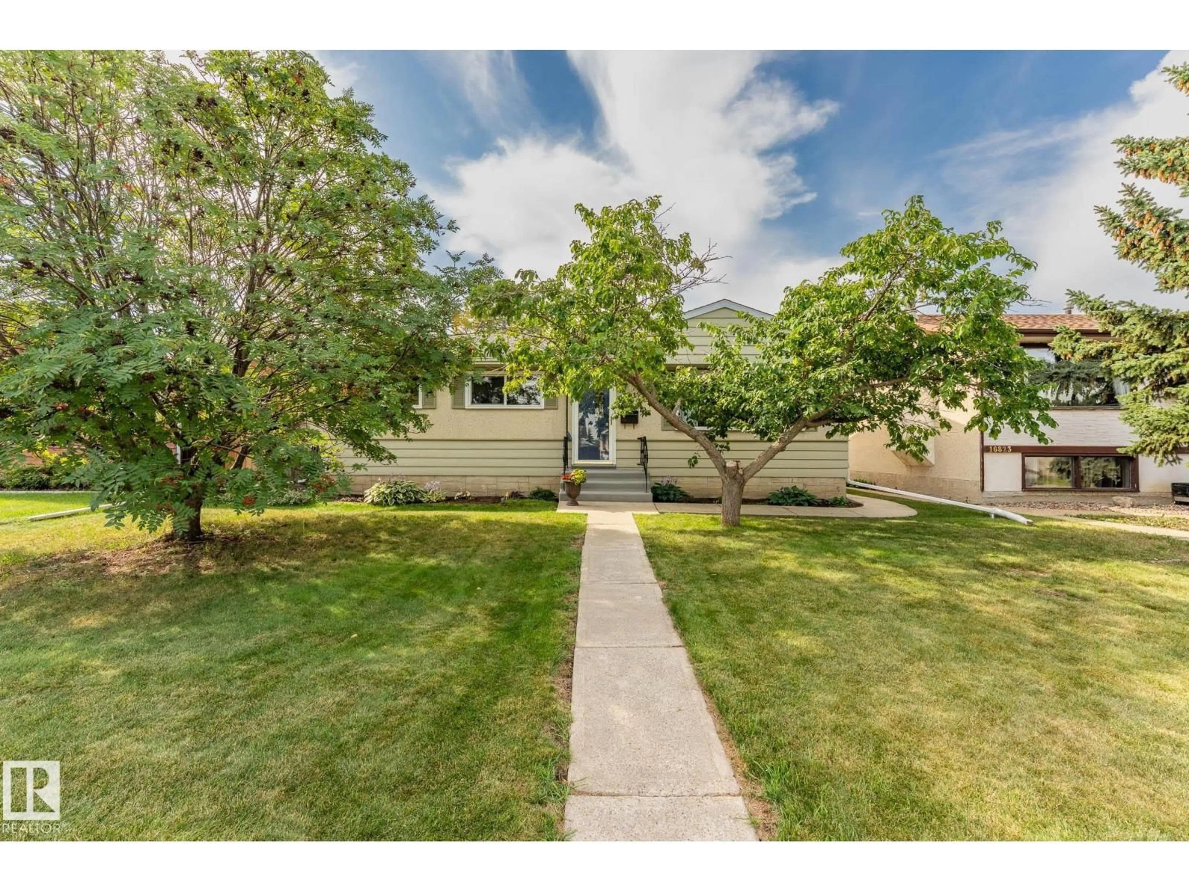 A pic from outside/outdoor area/front of a property/back of a property/a pic from drone, street for 16819 98 AV, Edmonton Alberta T5P0G9