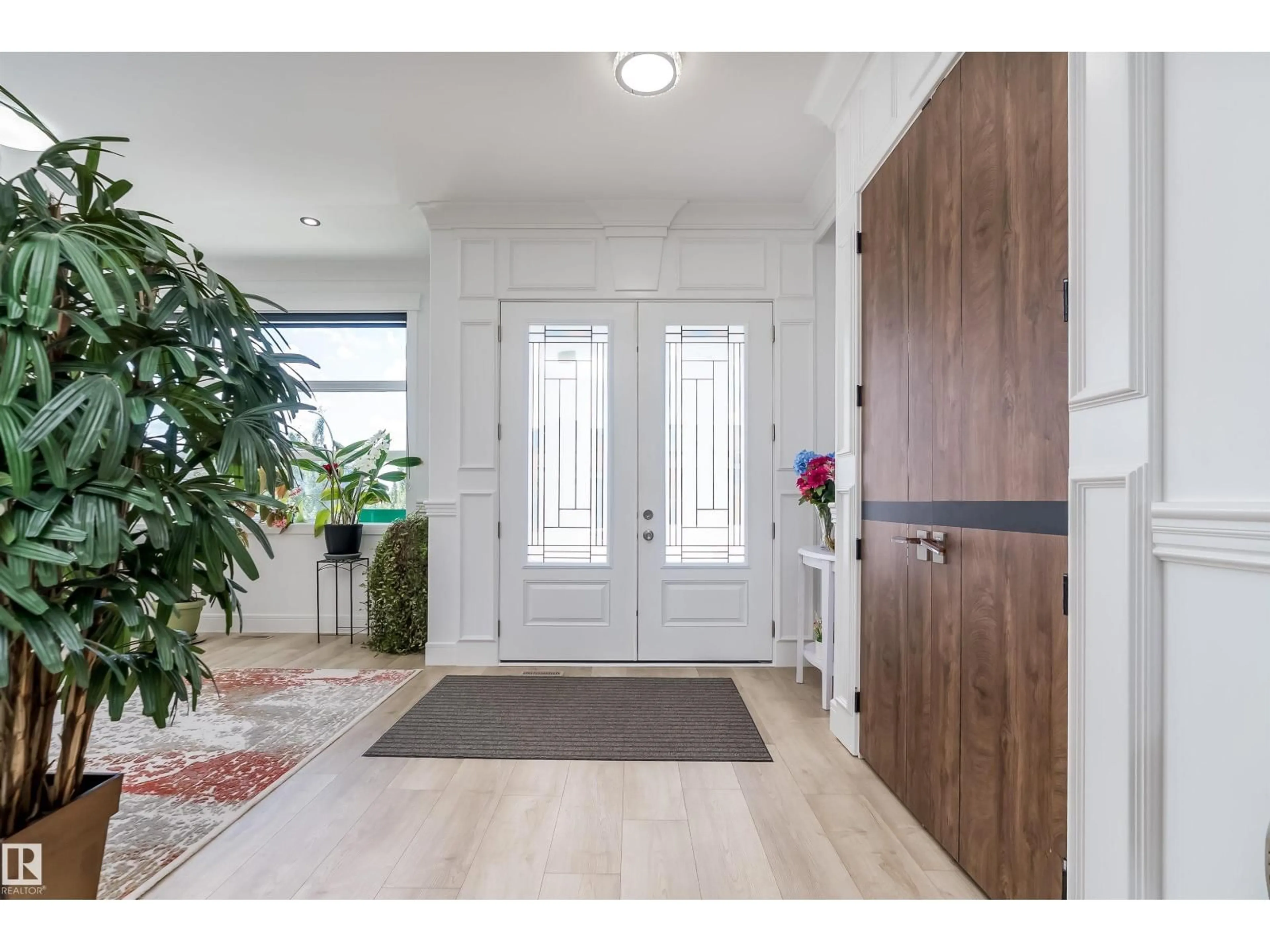 Indoor entryway for NE - 5811 28 ST, Rural Leduc County Alberta T4X0X5