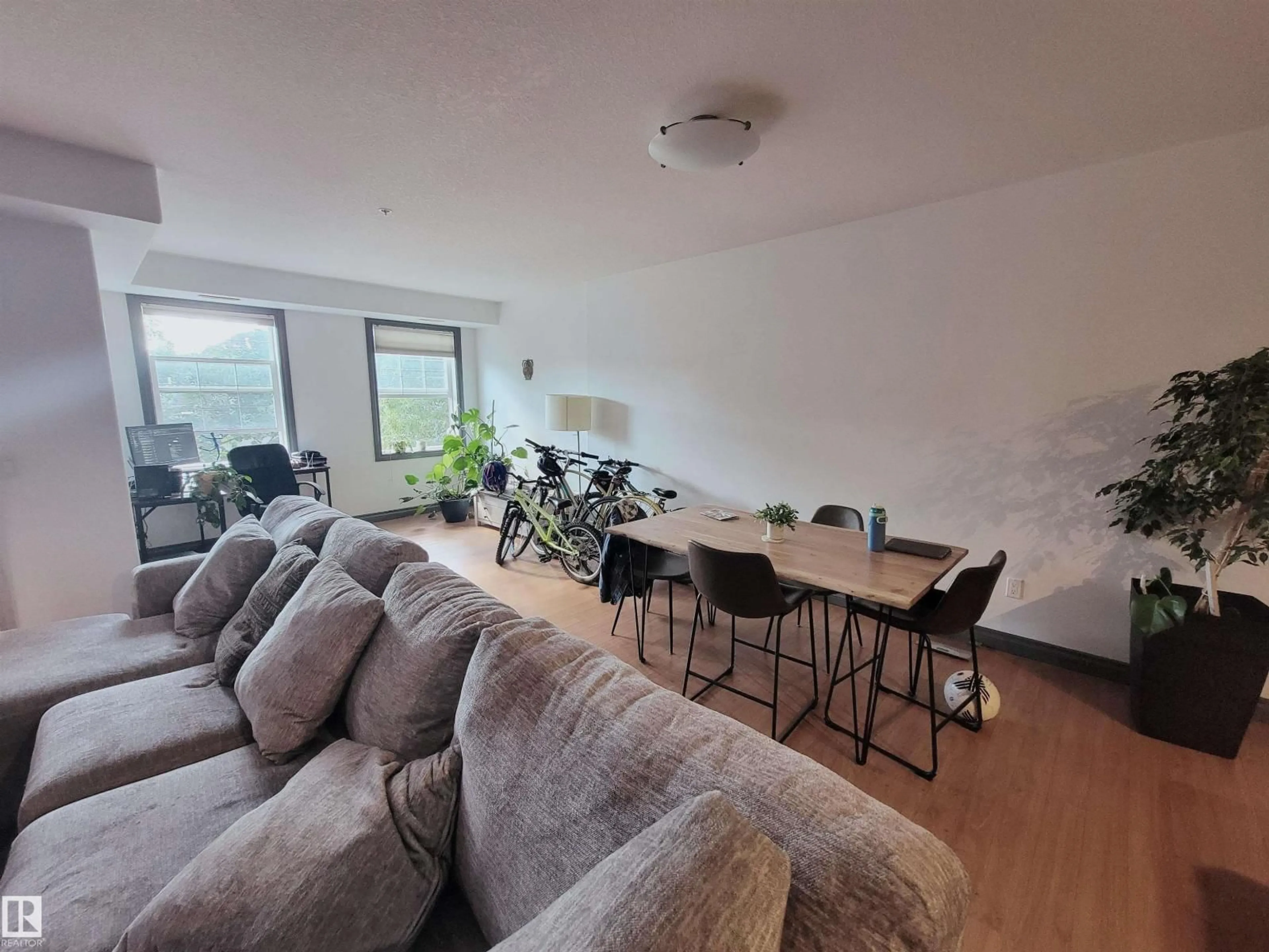 A pic of a room for 207 - 9739 92 ST, Edmonton Alberta T6C3S3