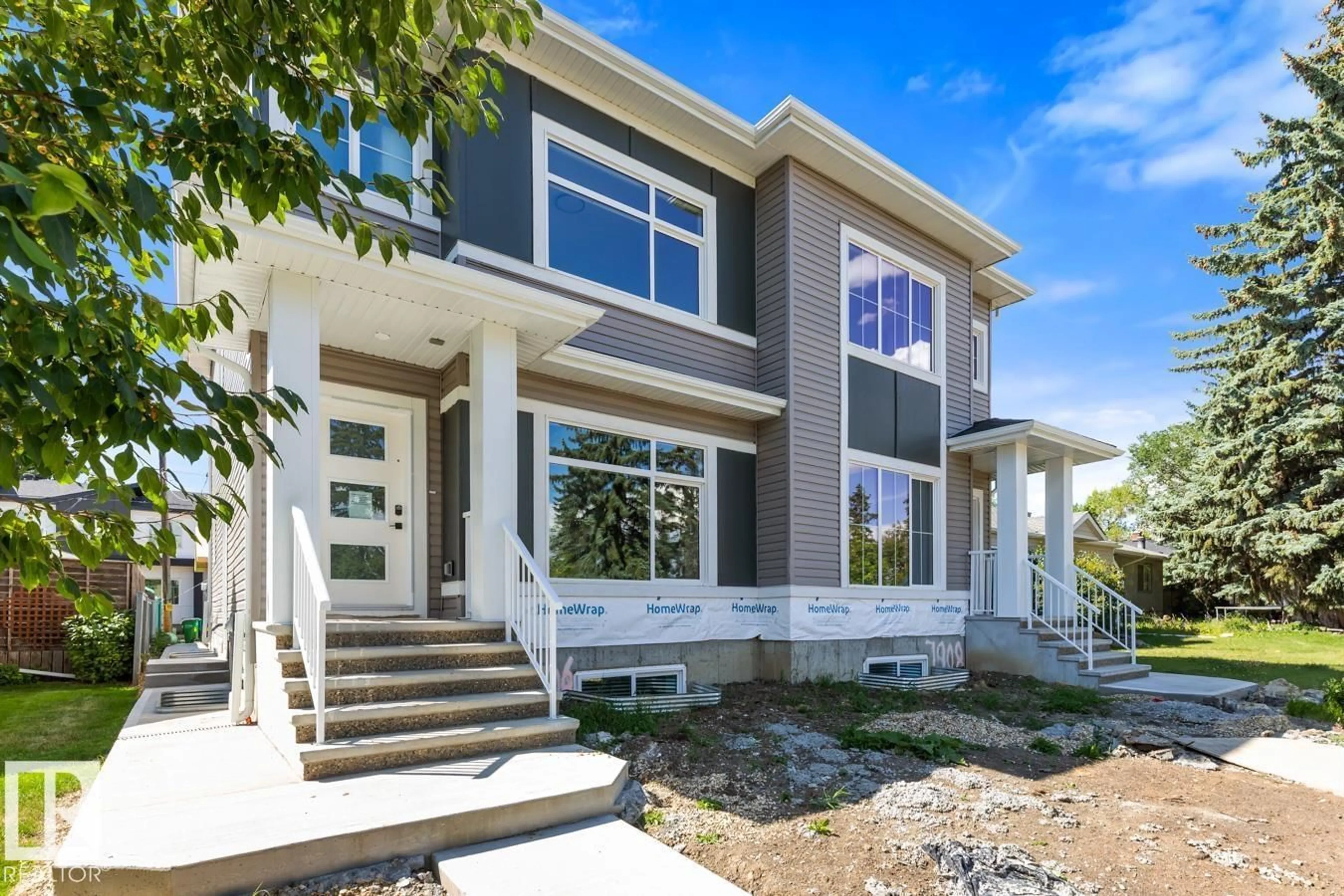 Home with vinyl exterior material, street for NW - 7906 75 ST, Edmonton Alberta T6C2G5