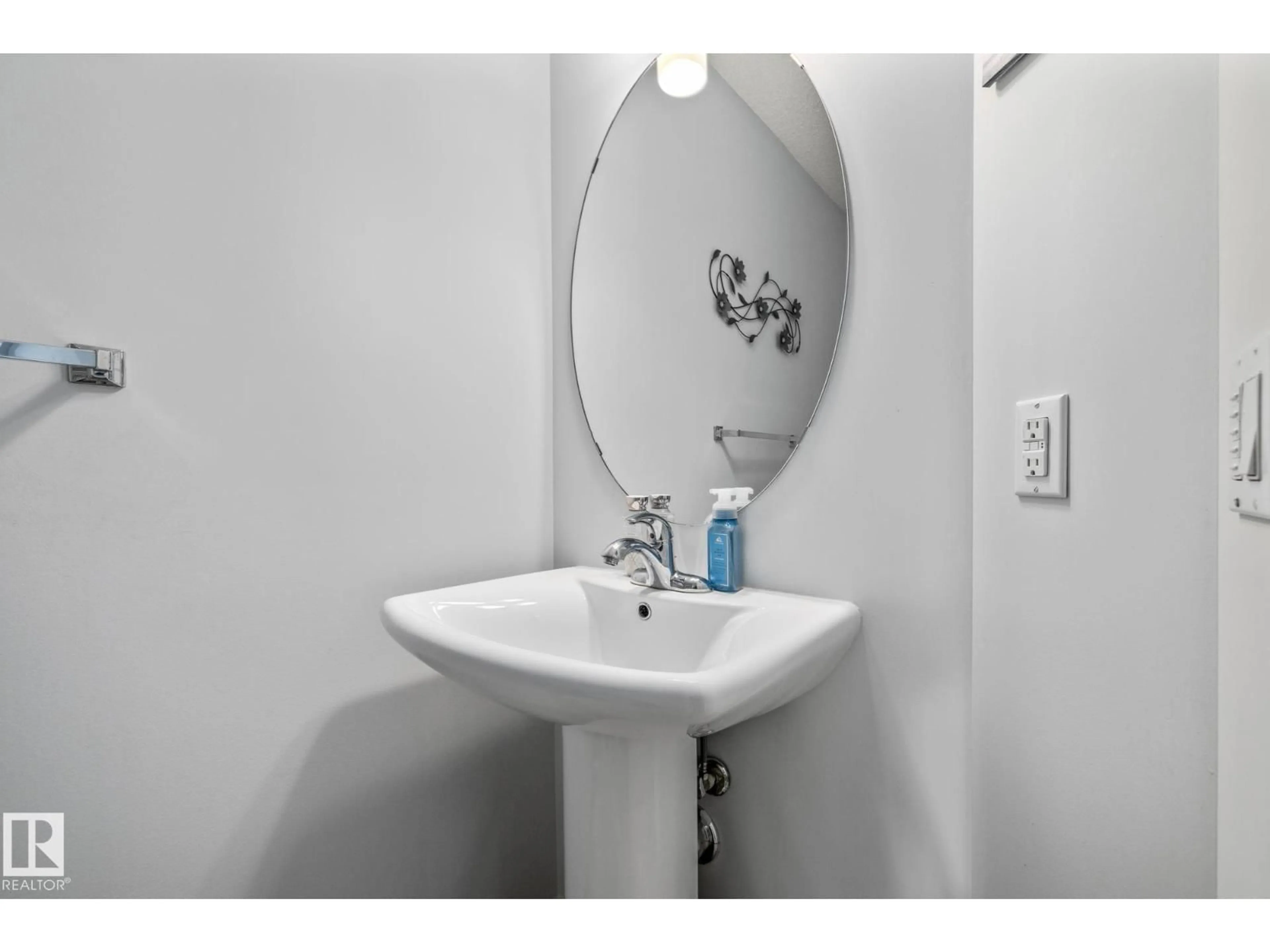 Standard bathroom, unknown for GR SW - 2710 COUGHLAN GREEN, Edmonton Alberta T6W3N8