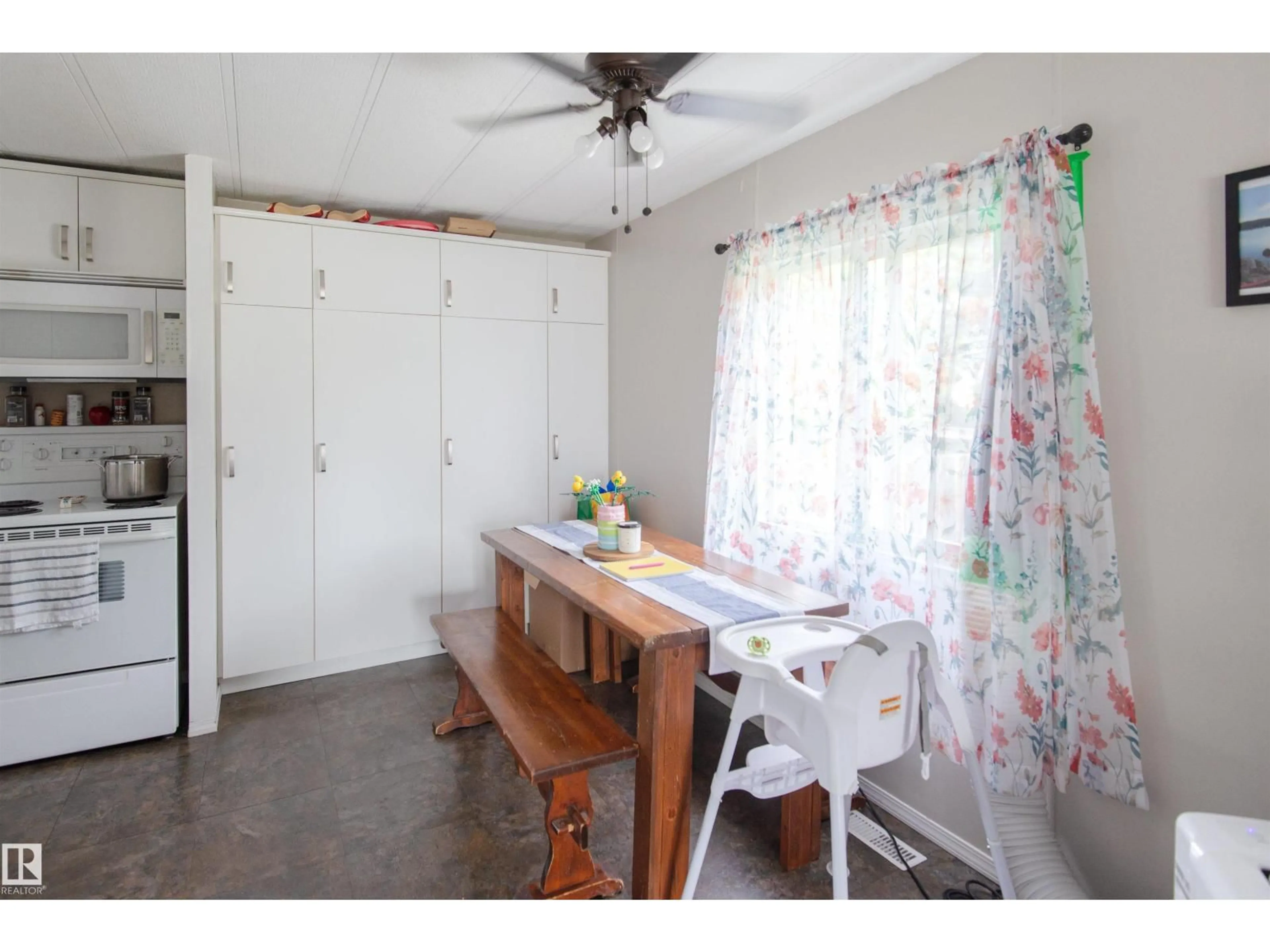 A pic of a room for 4720 42ND ST, Bonnyville Town Alberta T9N1H9