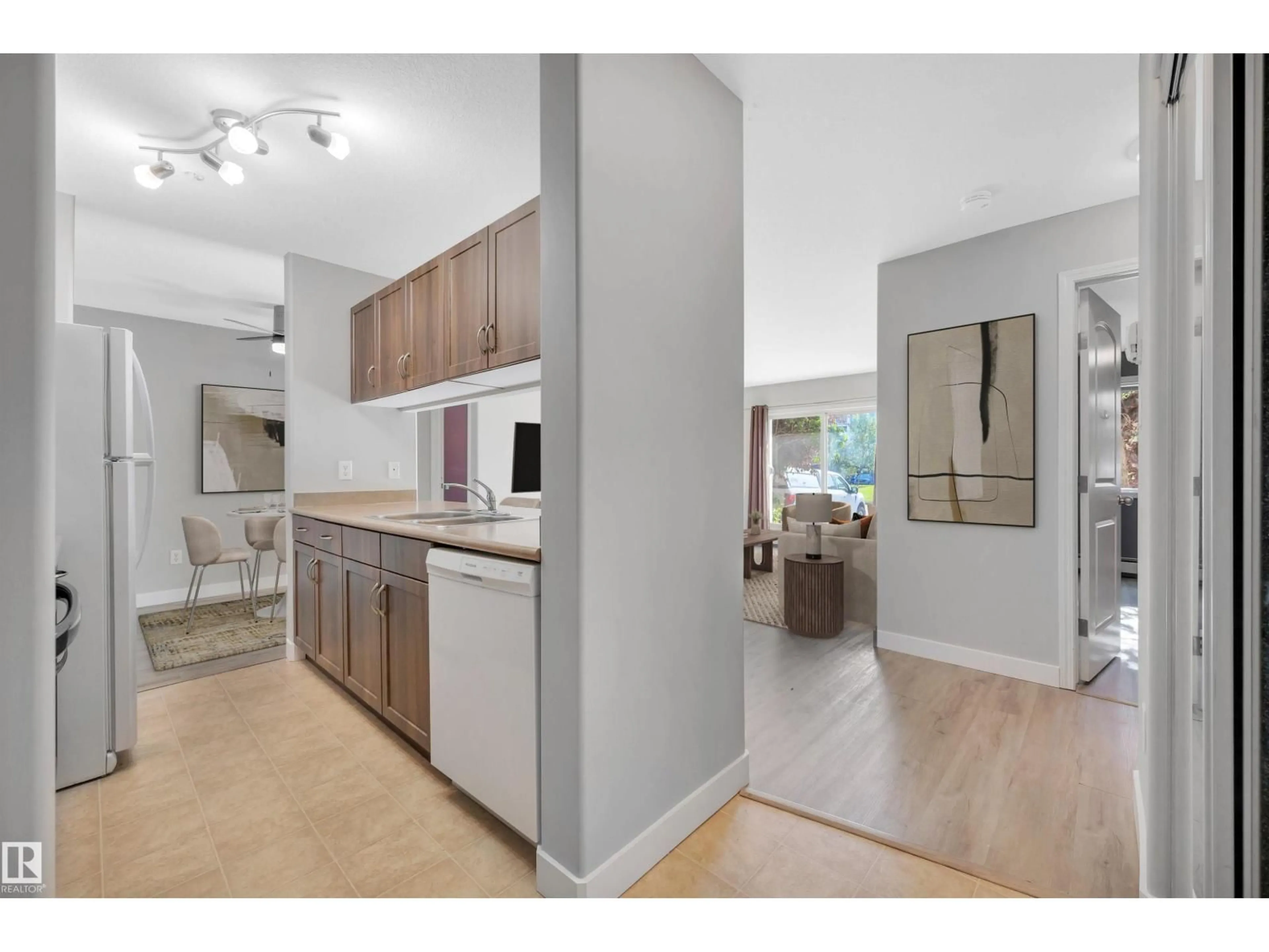 Open concept kitchen, unknown for #131 WOODSMERE CL, Fort Saskatchewan Alberta T8L4N9
