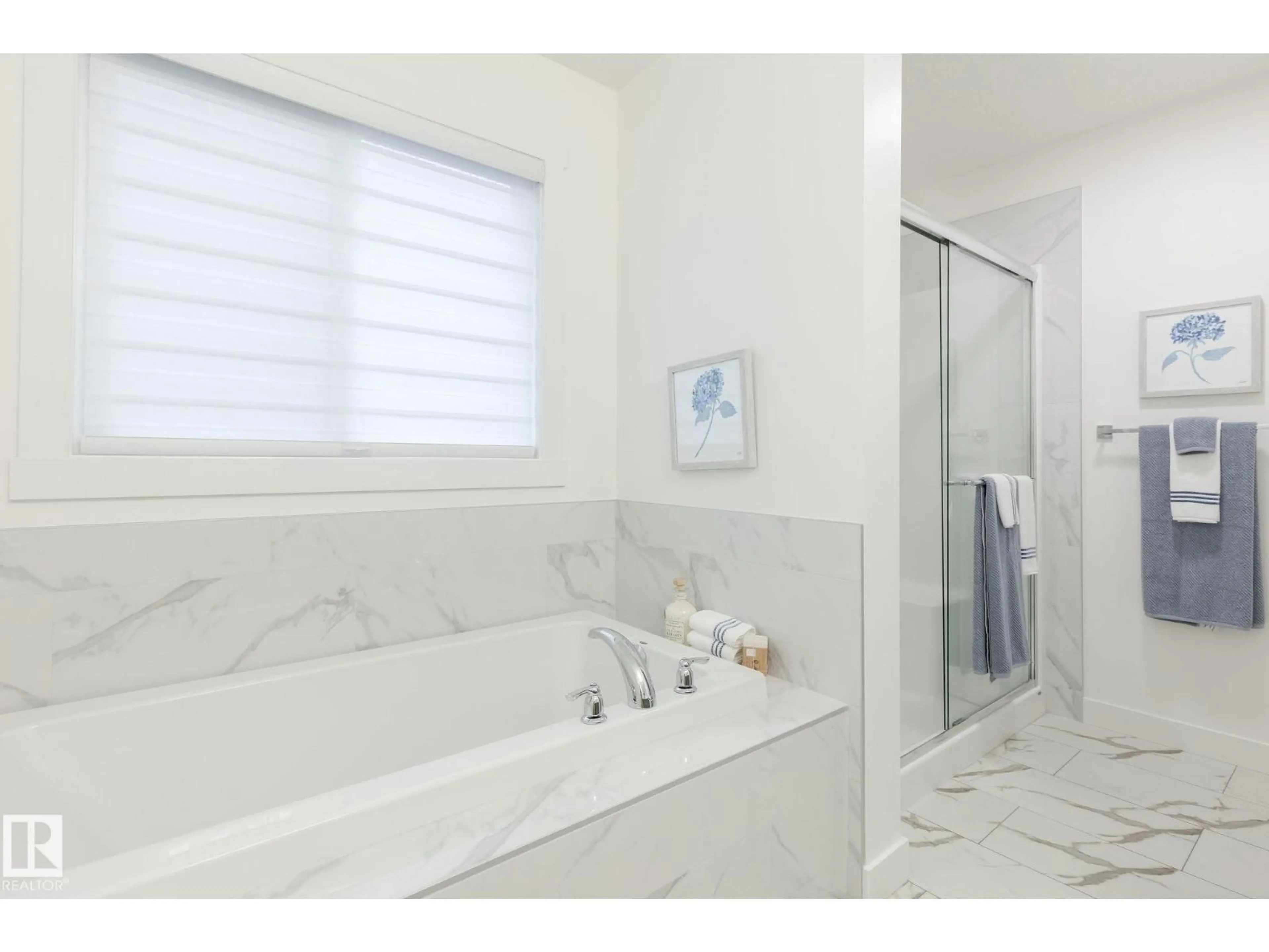 Contemporary bathroom, ceramic/tile floor for 19415 26 AV, Edmonton Alberta T5Z0T8