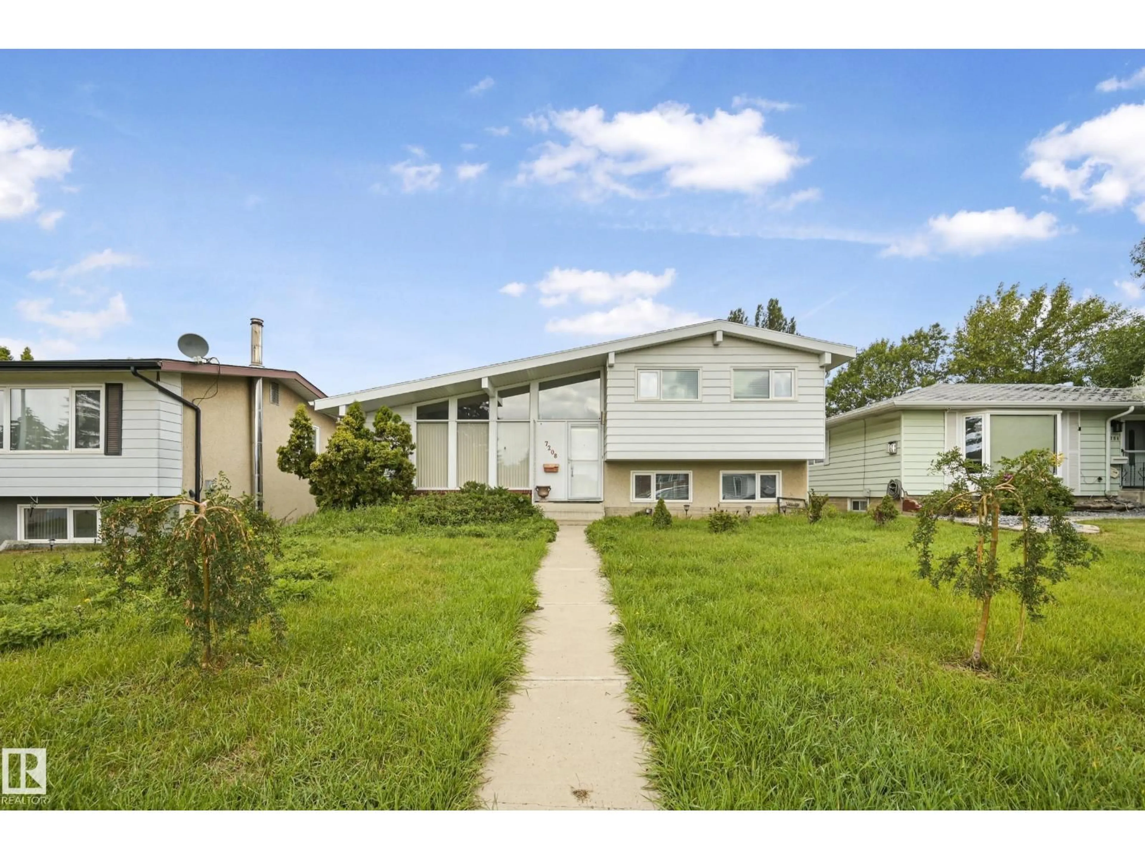 Unknown for 7208 139 AV, Edmonton Alberta T5C2M2
