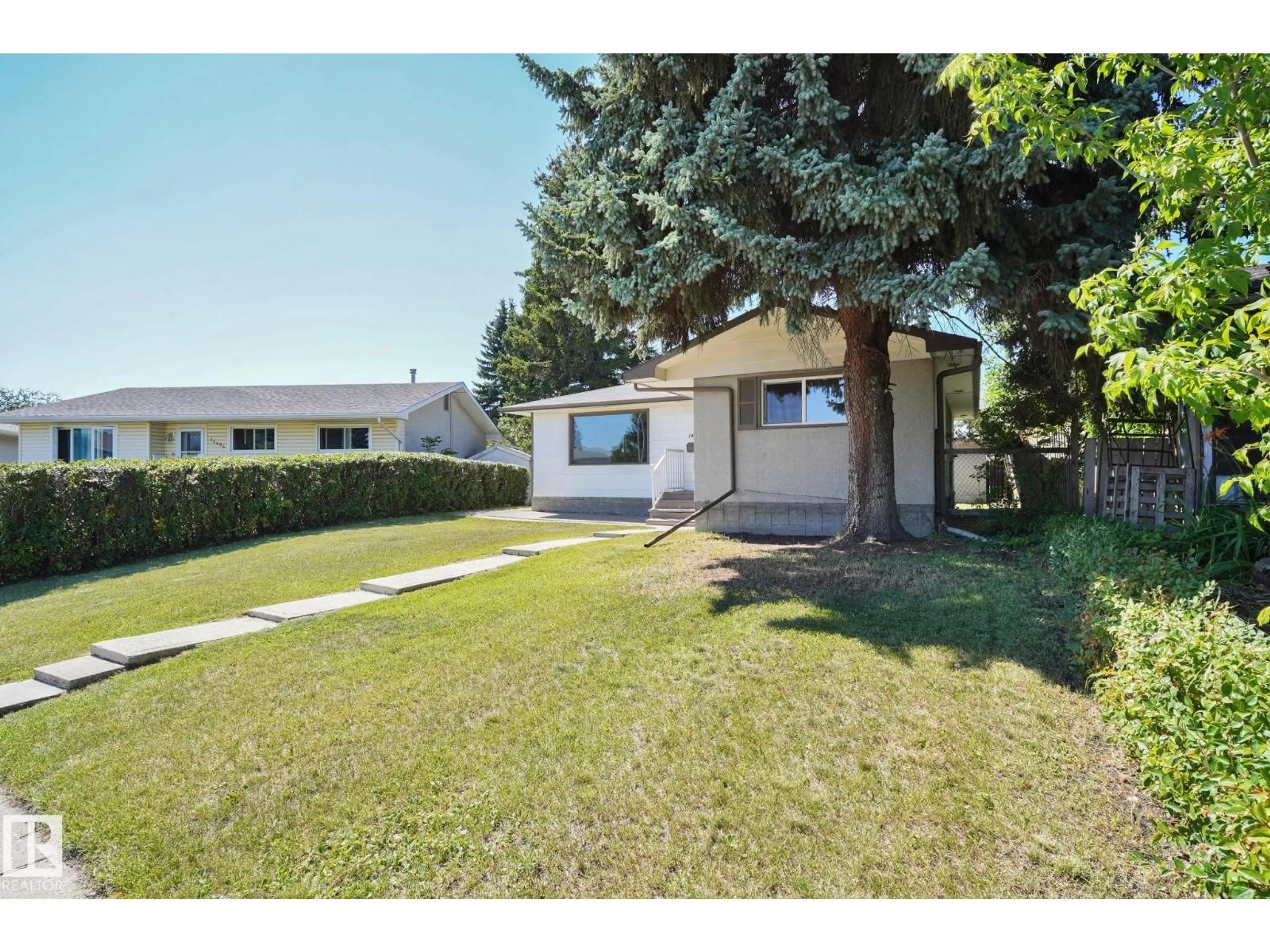 A pic from outside/outdoor area/front of a property/back of a property/a pic from drone, street for NW - 14408 65 ST, Edmonton Alberta T5A2C7