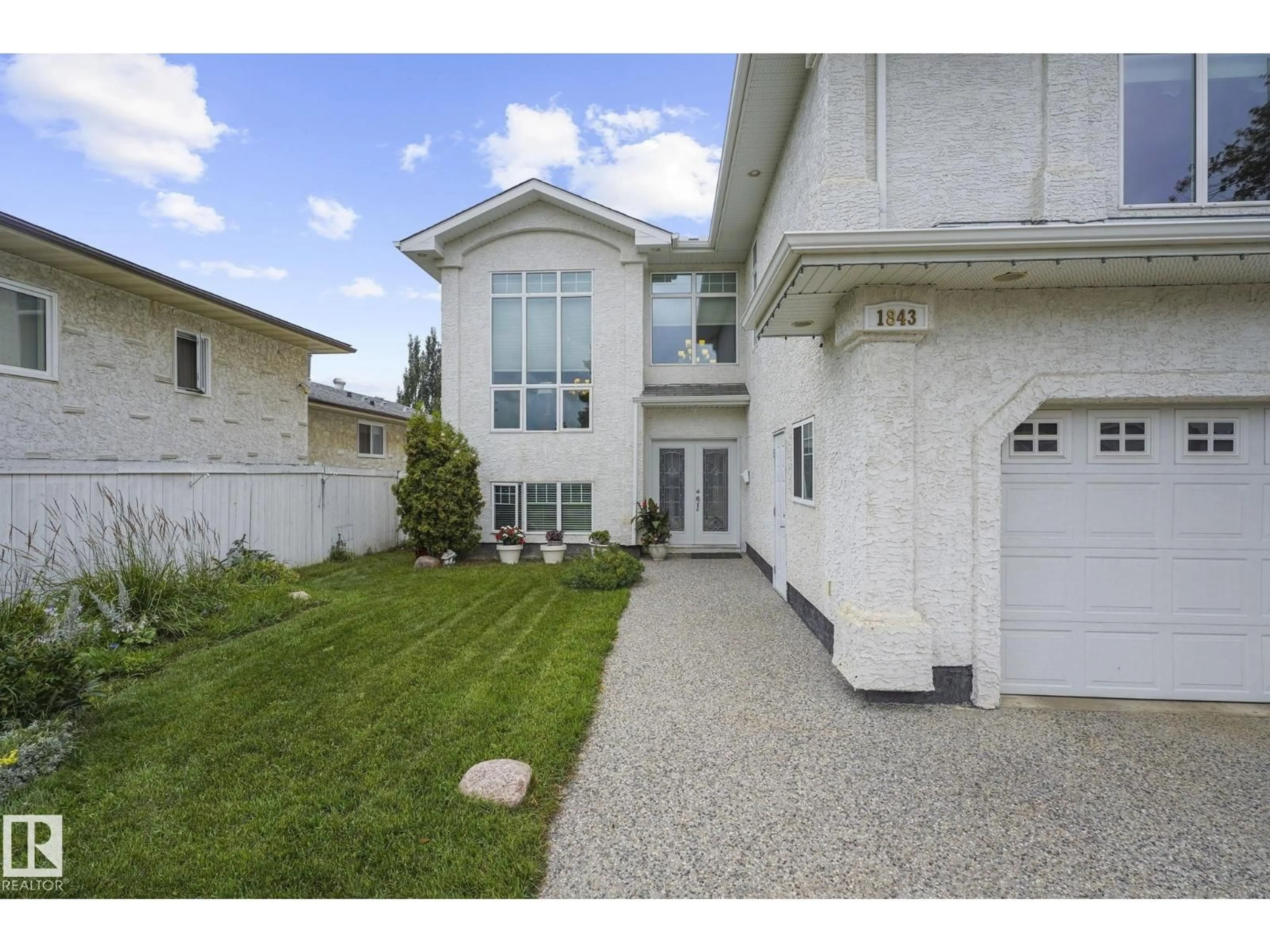 Unknown for NW - 1843 45 ST, Edmonton Alberta T6L2S6