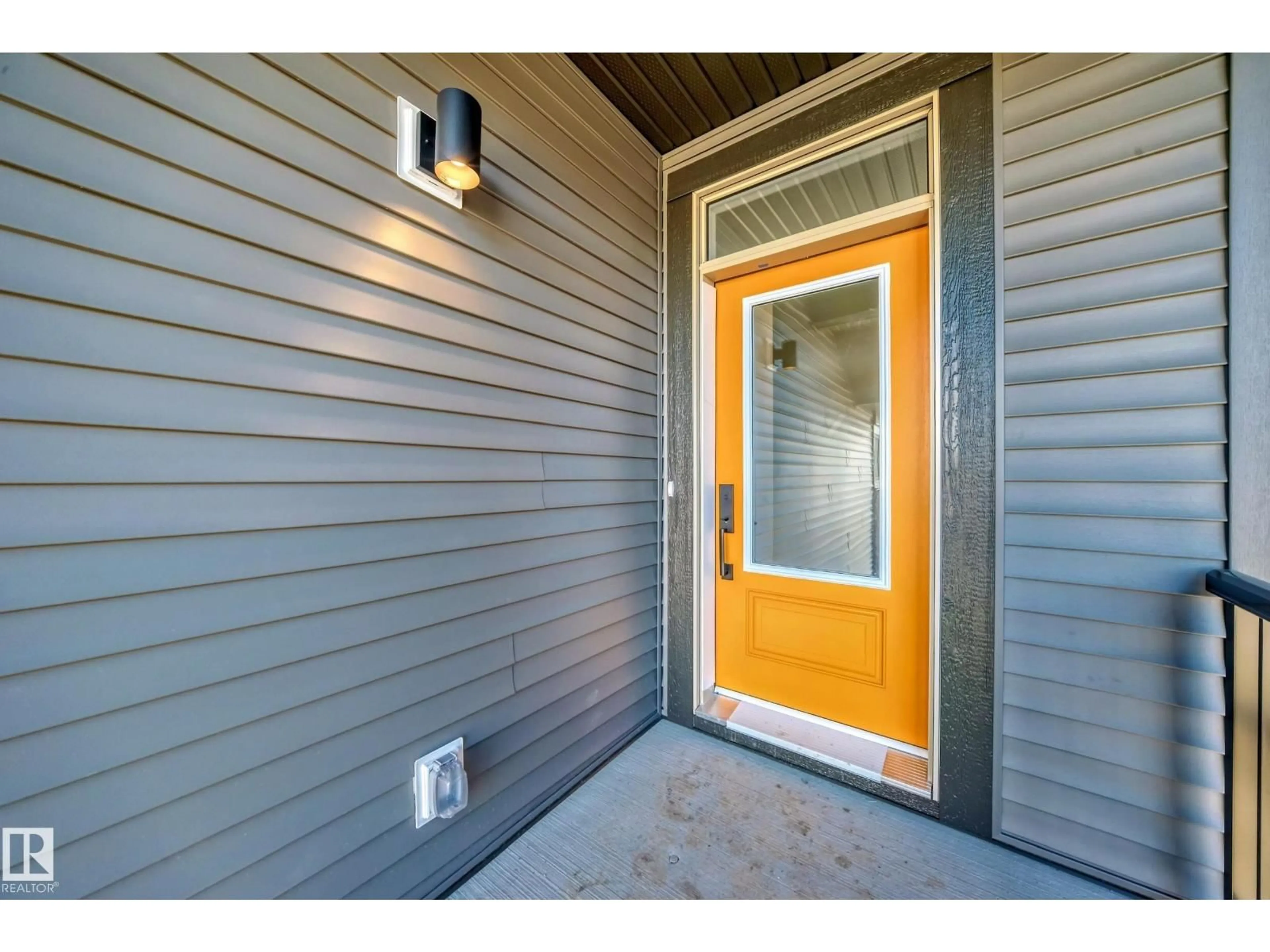 Indoor entryway for SW - 1401 AINSLIE WD, Edmonton Alberta T6W3E9