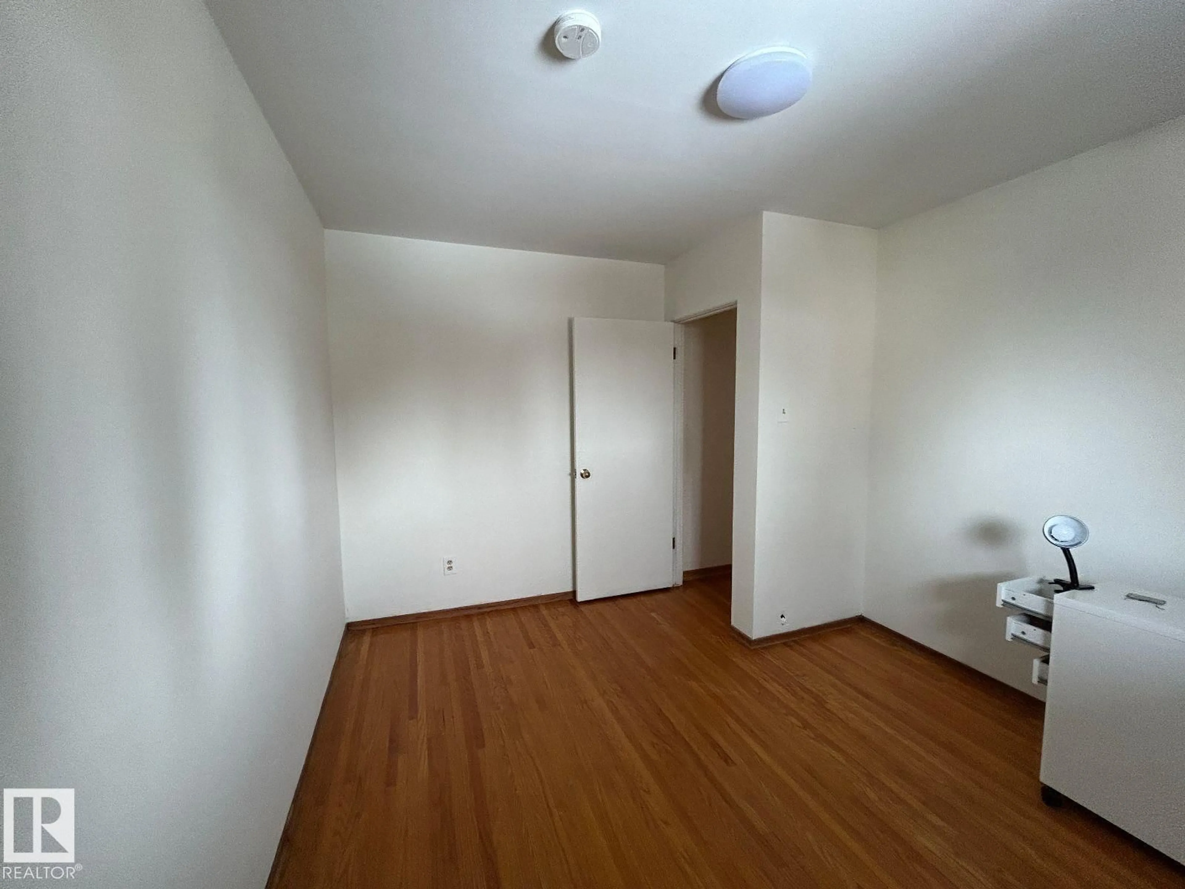 A pic of a room for 14528 87 AV, Edmonton Alberta T5R4E4