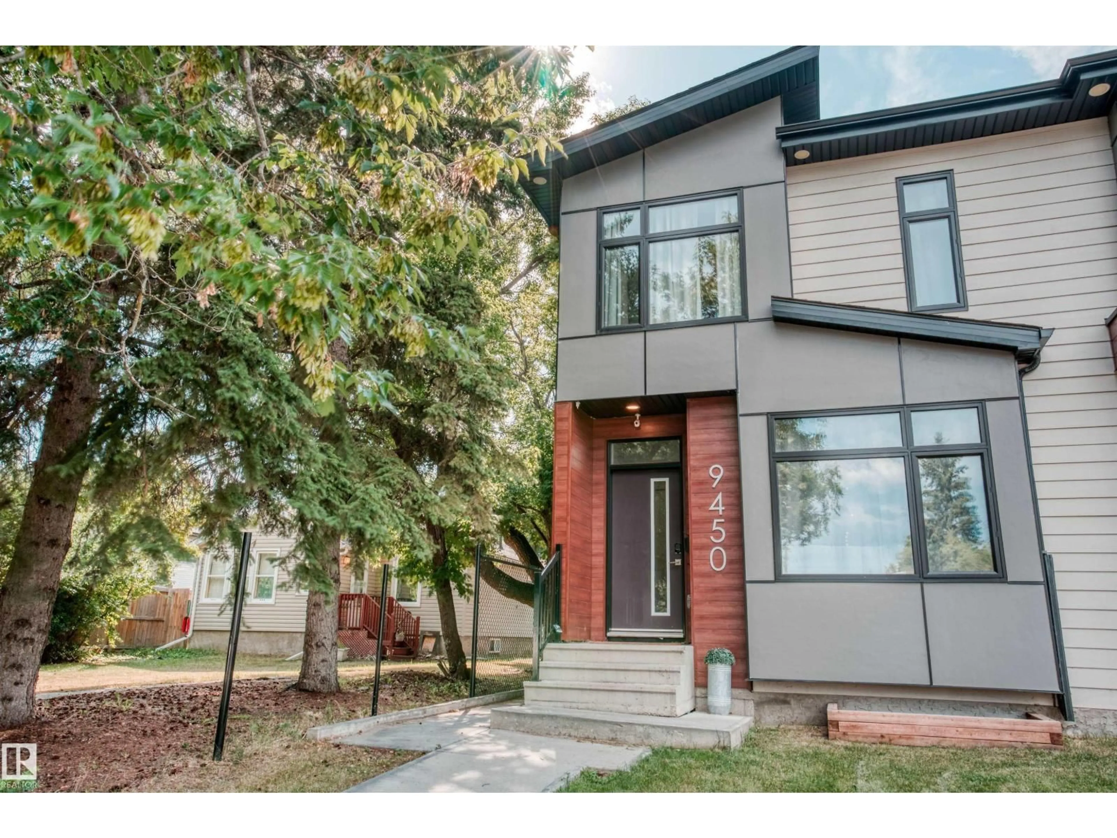 Home with brick exterior material, street for 9450 150 ST, Edmonton Alberta T5R1G7