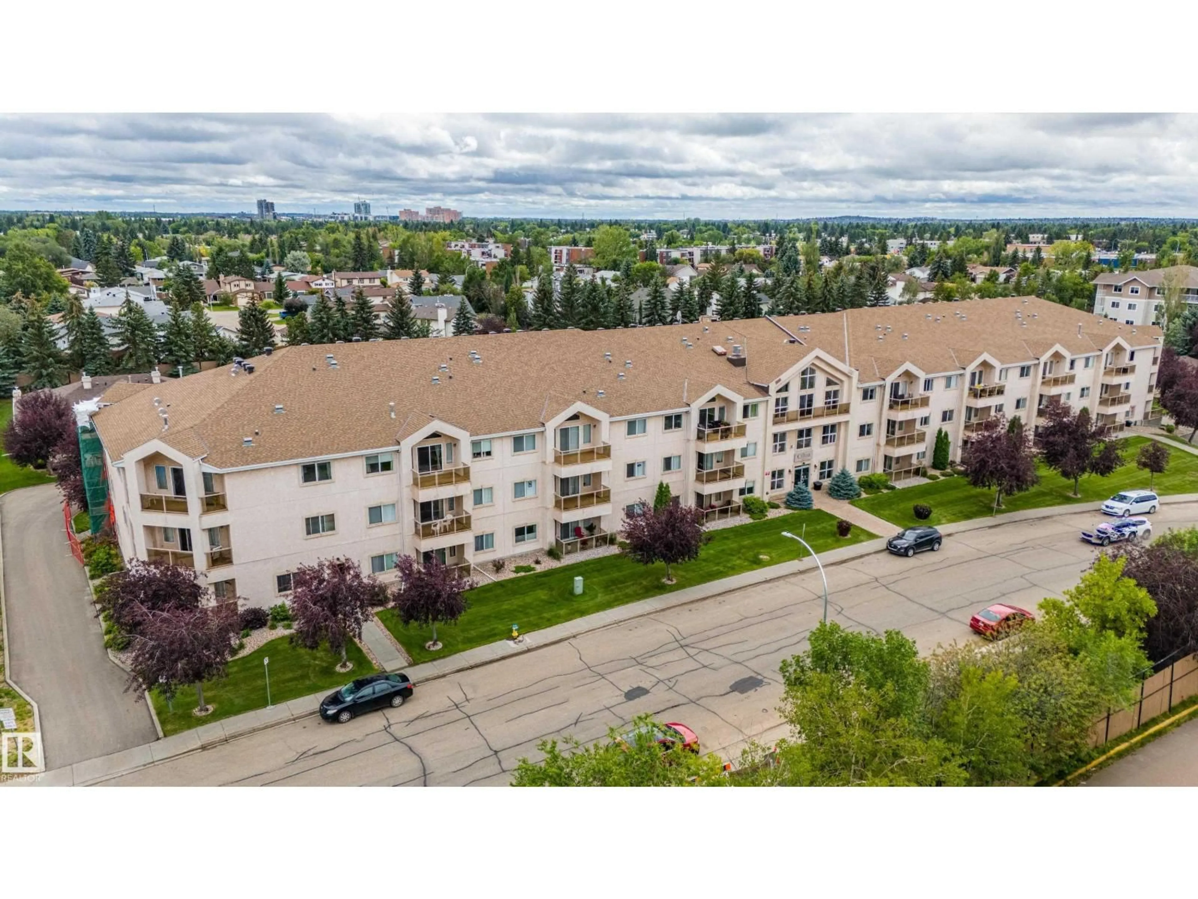 A pic from outside/outdoor area/front of a property/back of a property/a pic from drone, city buildings view from balcony for #208 - 10421 42 AV, Edmonton Alberta T6J7C8
