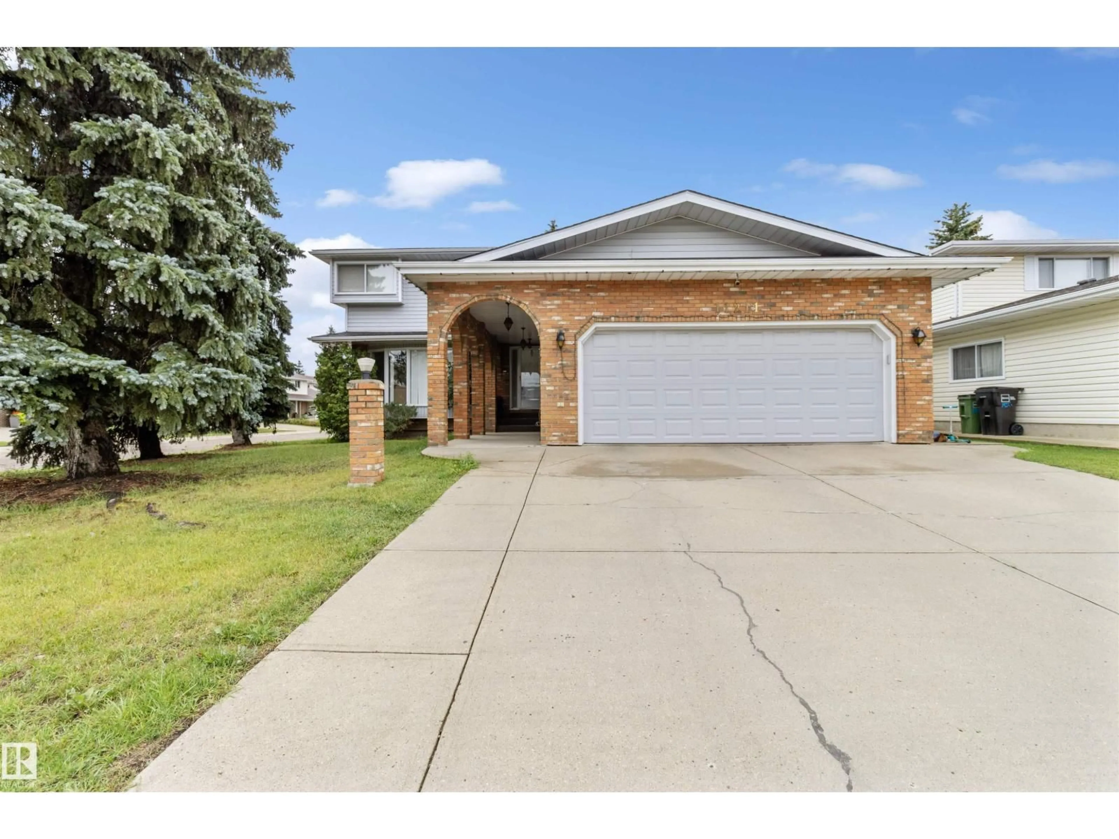 Unknown for NW - 11211 24 AV, Edmonton Alberta T6J4Y4