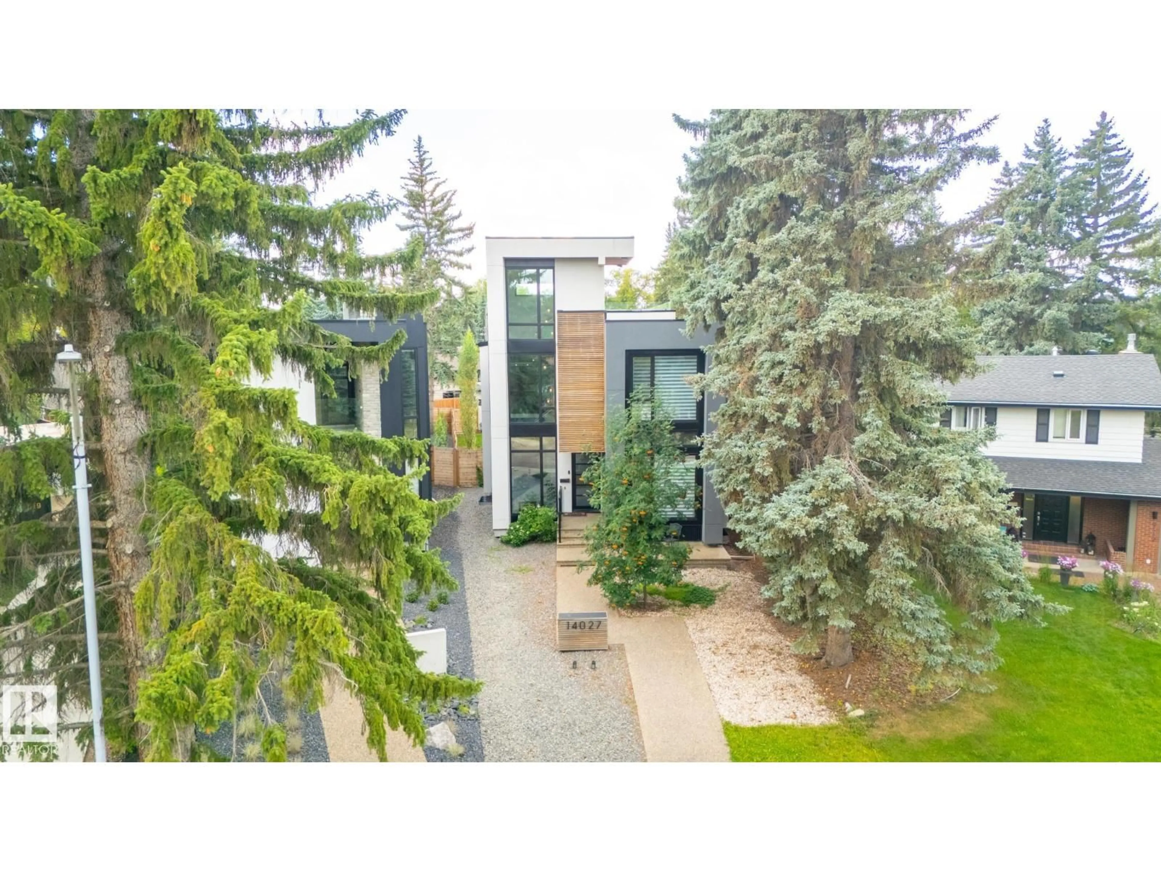 A pic from outside/outdoor area/front of a property/back of a property/a pic from drone, street for 14027 91A AV, Edmonton Alberta T5R5A8