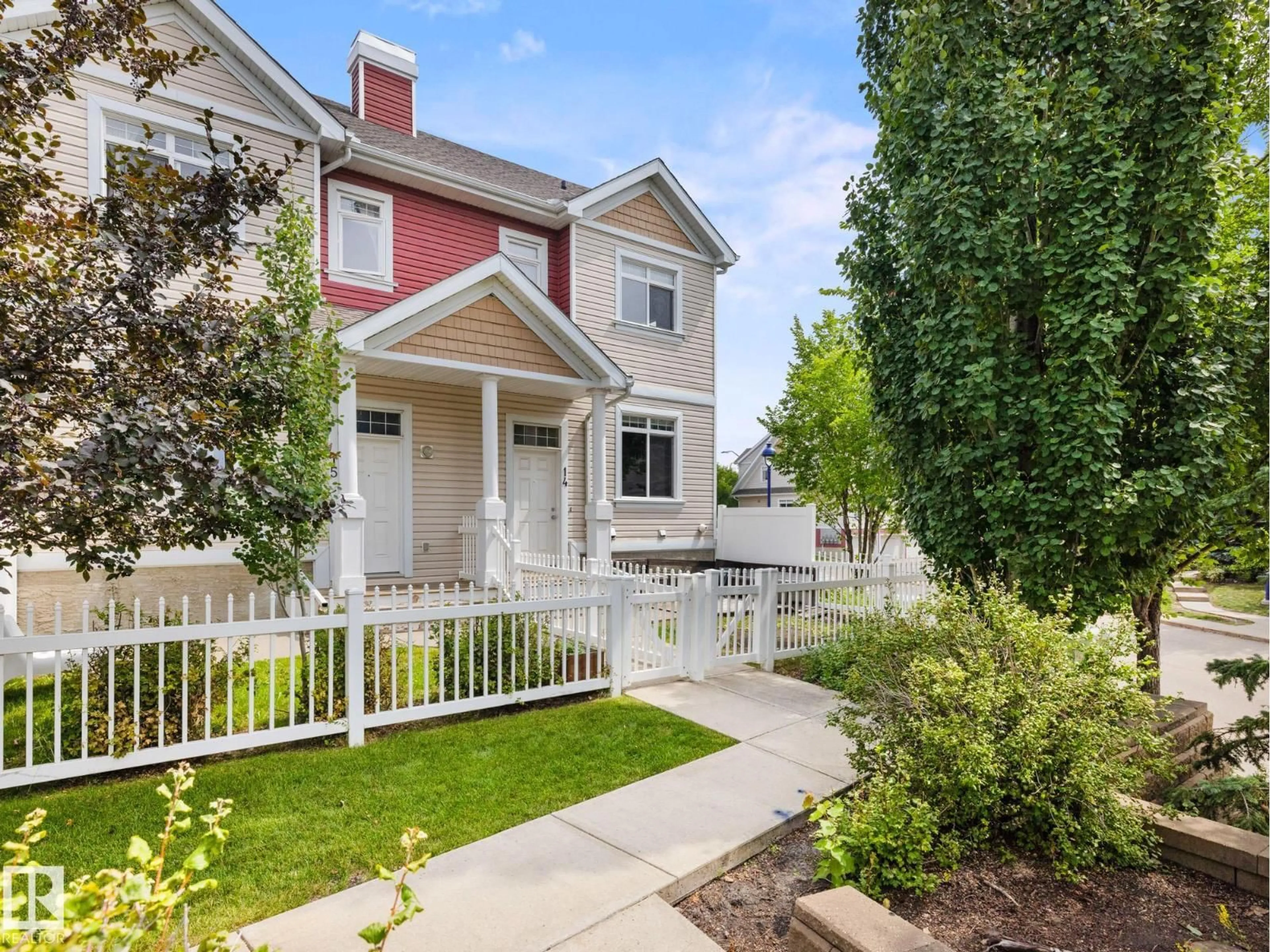 Home with vinyl exterior material, street for #14 - 1804 70 ST, Edmonton Alberta T6X0H4