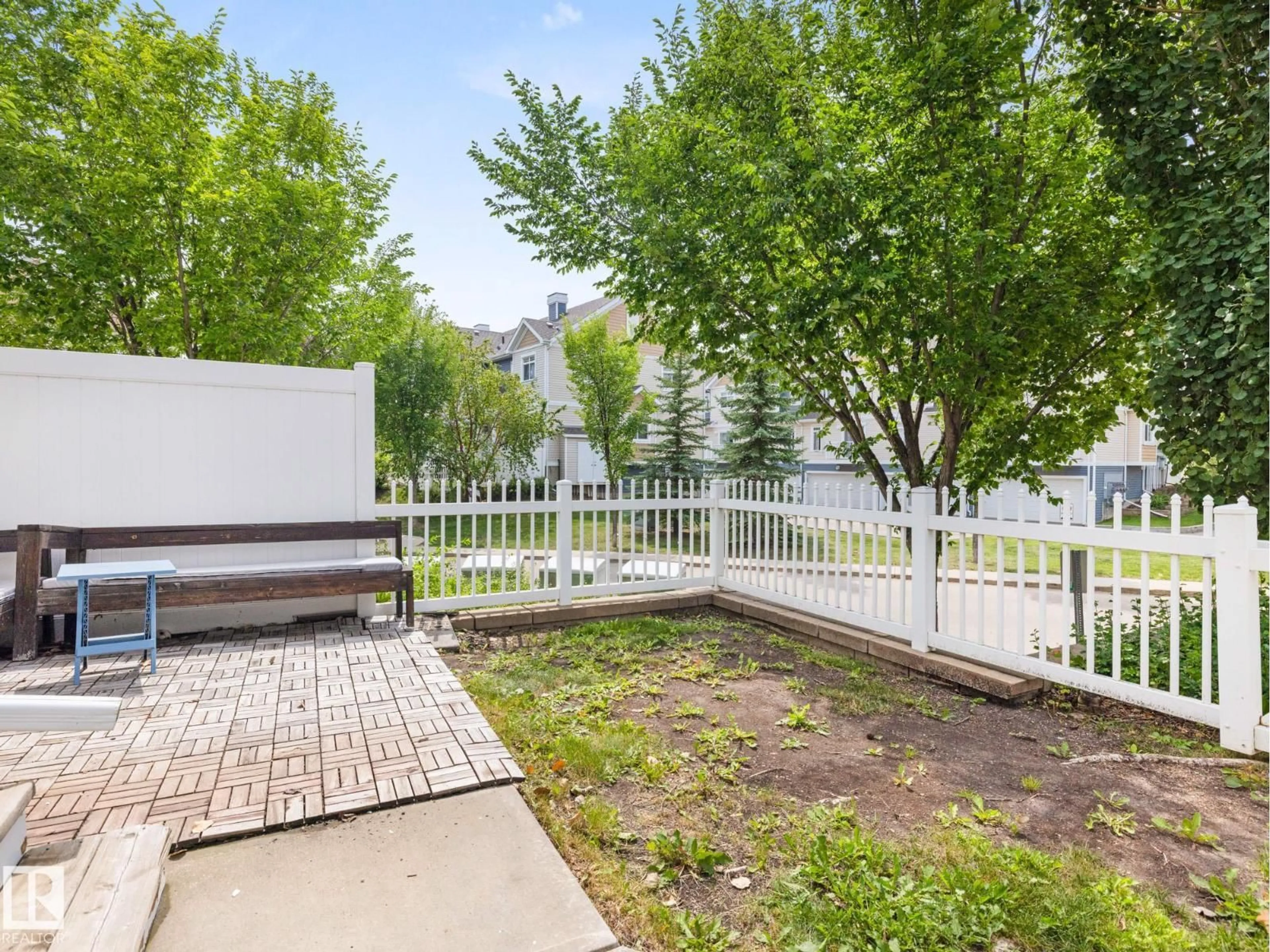 Patio, street for #14 - 1804 70 ST, Edmonton Alberta T6X0H4