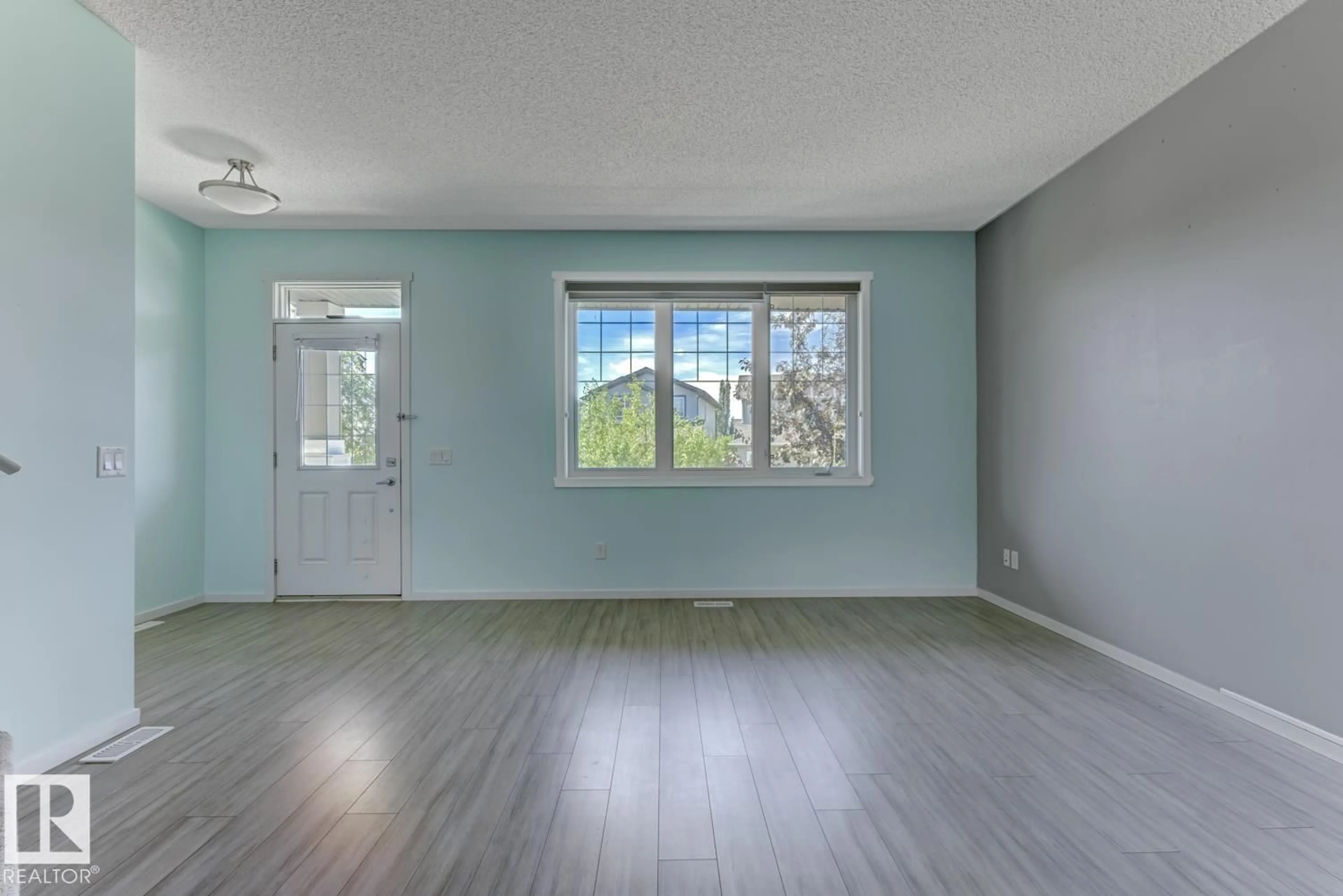 A pic of a room for 2888 MAPLE WY, Edmonton Alberta T6T0T4