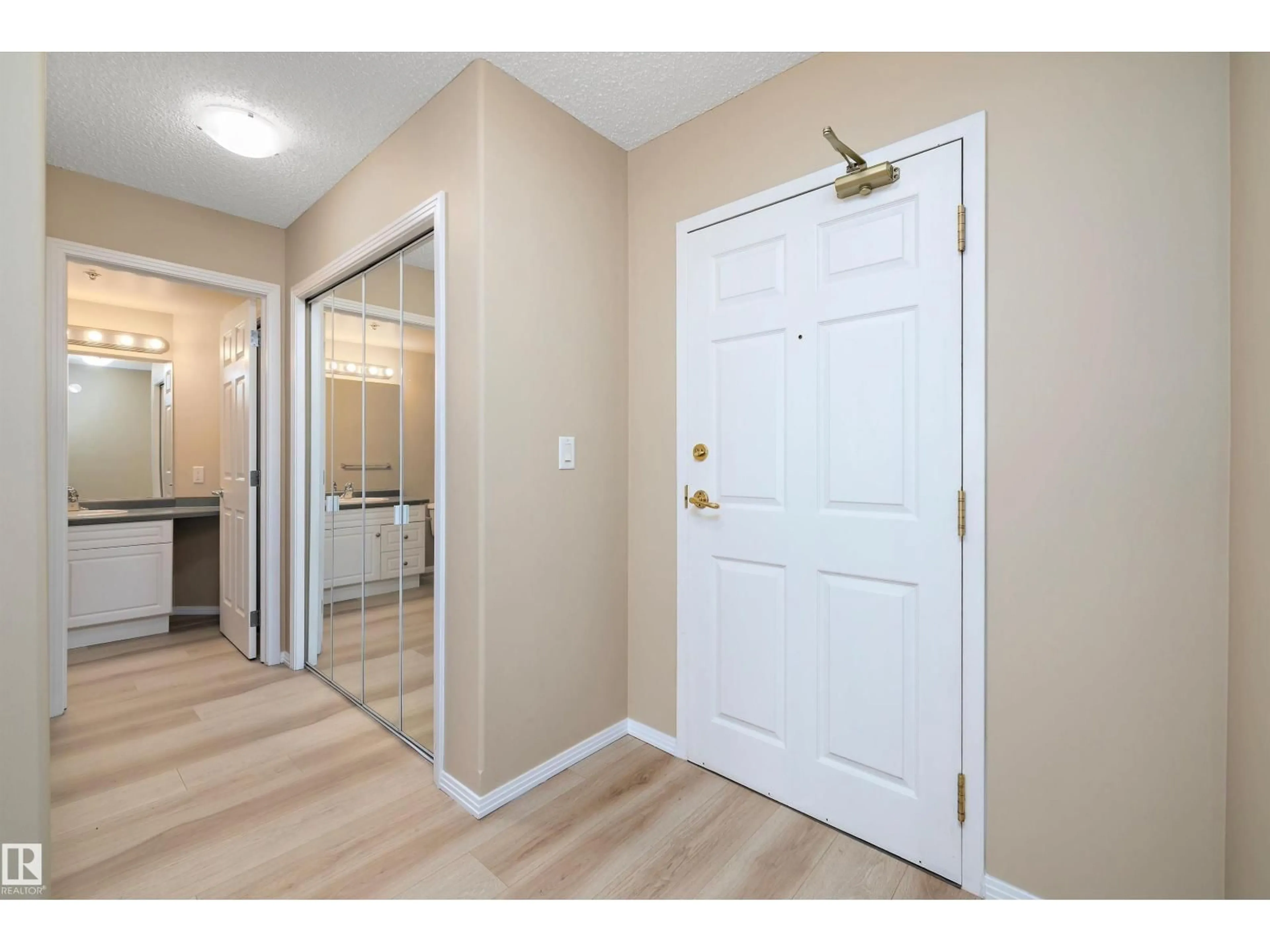 Indoor entryway for #319 - 9730 174 ST, Edmonton Alberta T5T6J4