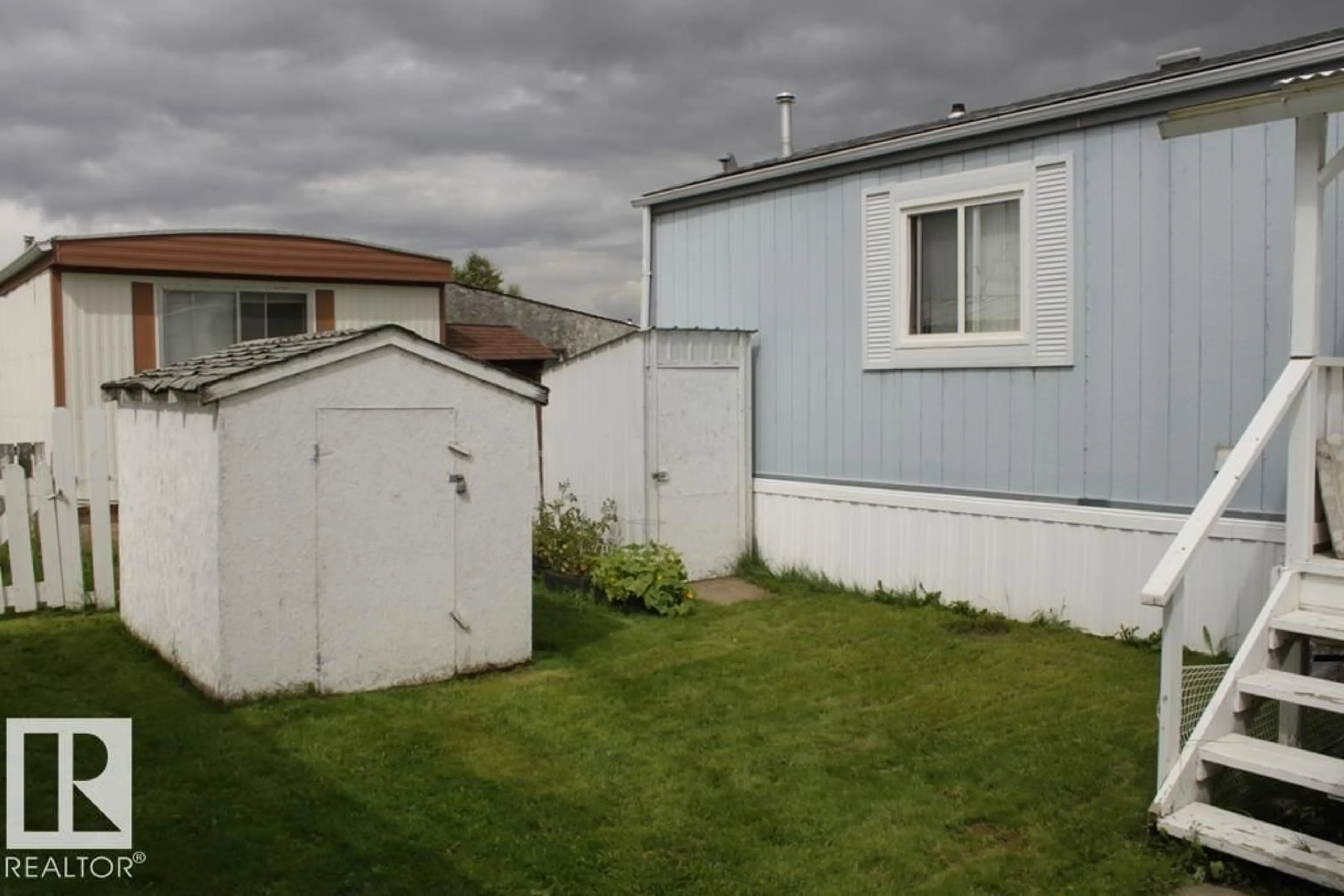 Shed for 5402 52 ST, Tofield Alberta T0B4J0