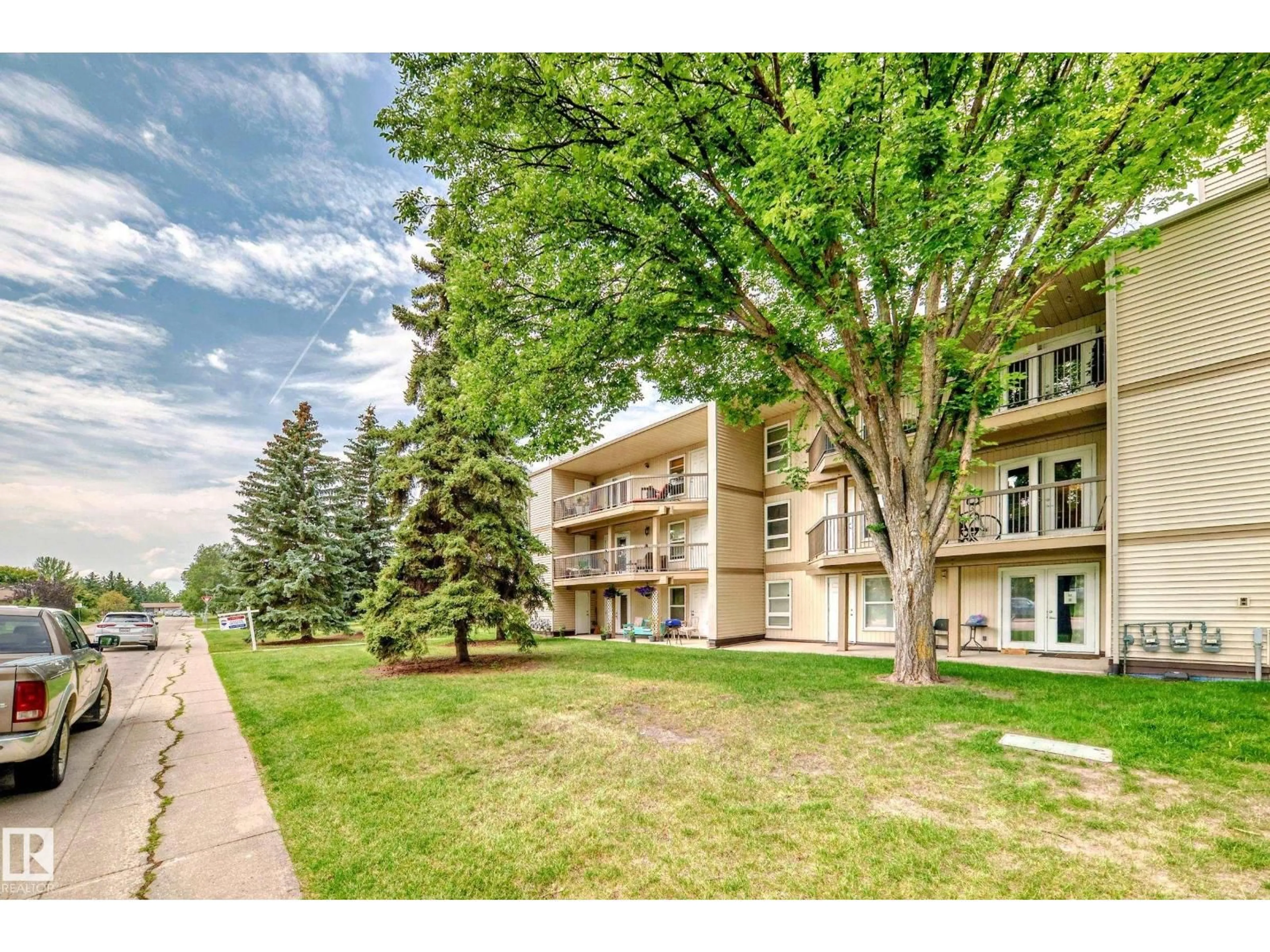 Patio, mountain view for 202 - 2908 105A STREET, Edmonton Alberta T6J4J4