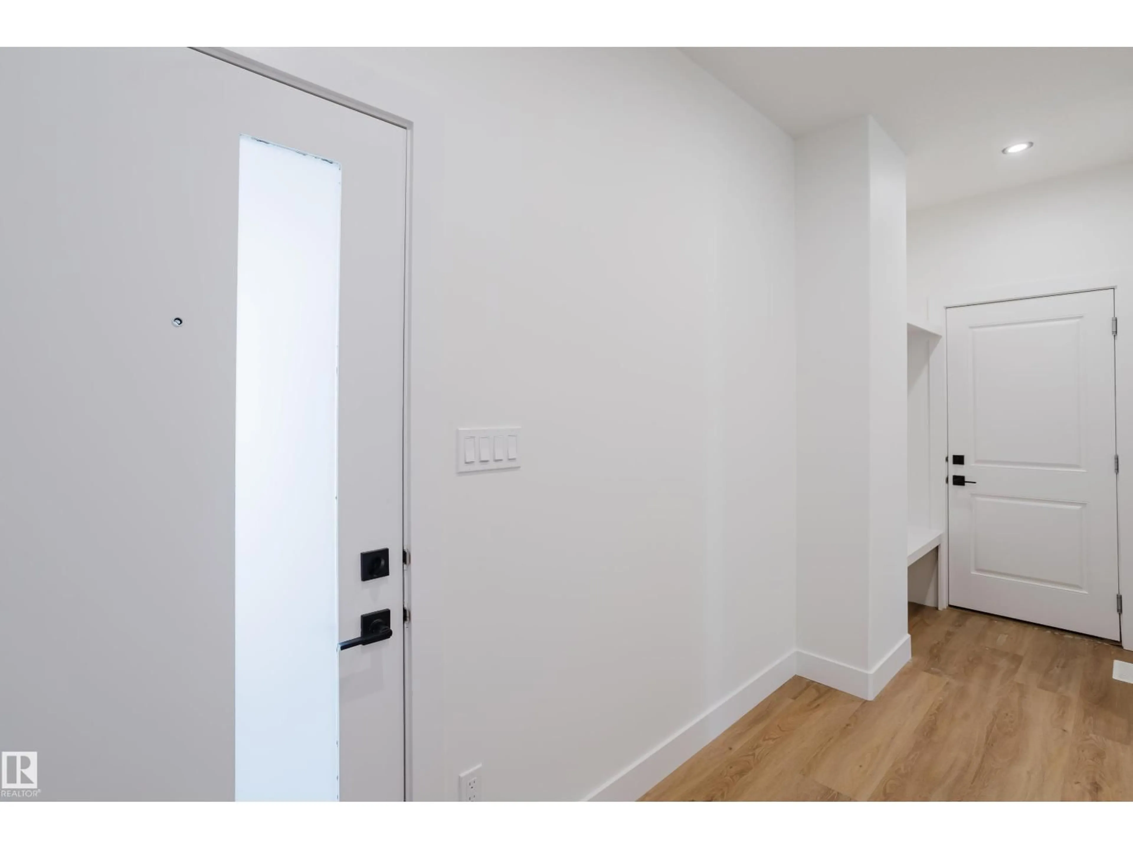 Unknown for NW - 2547 211 ST, Edmonton Alberta T6M3H2