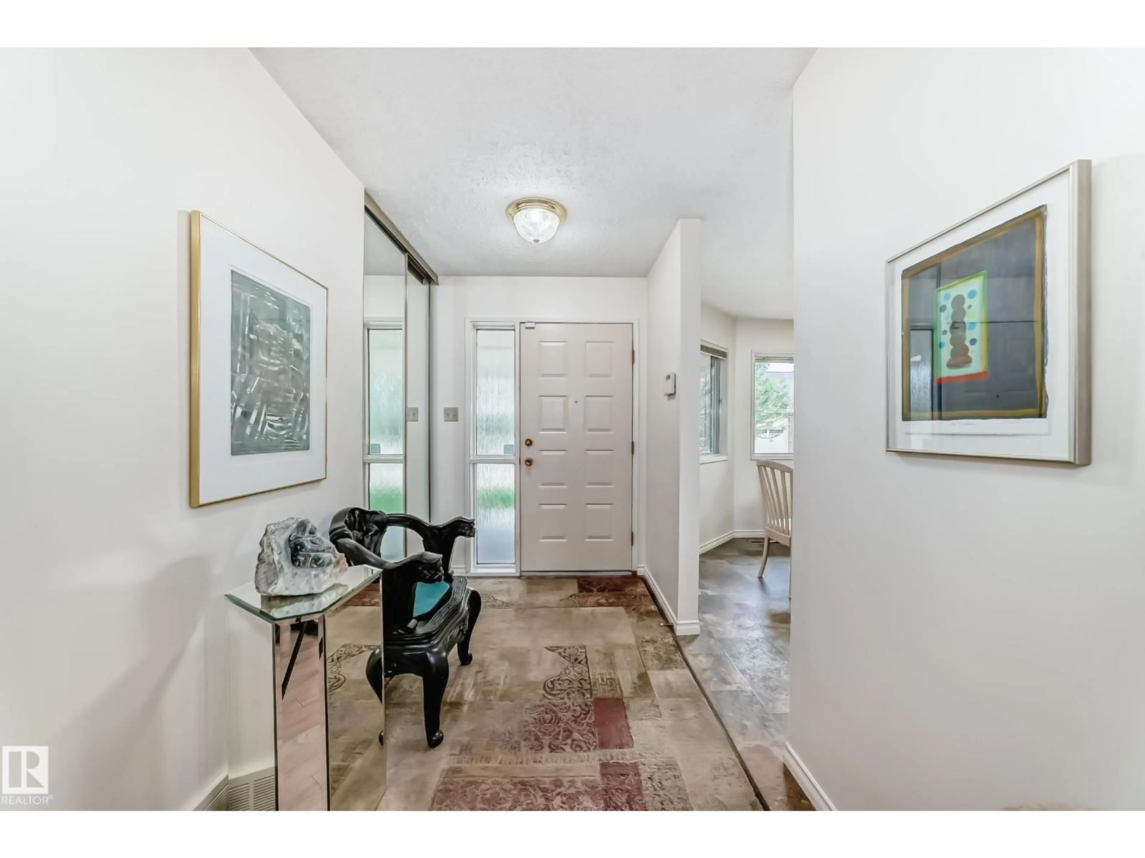 Indoor entryway for 163 OEMING RD, Edmonton Alberta T6R1M6