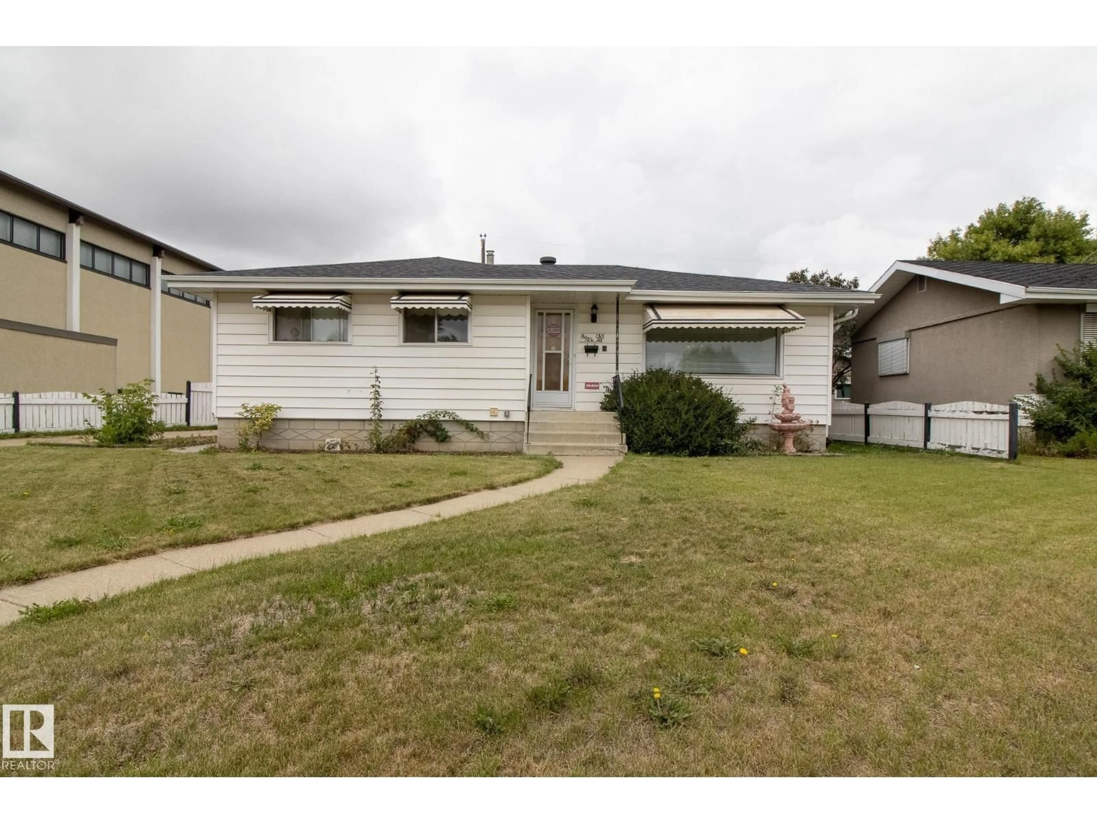 Unknown for 8924 135 AV, Edmonton Alberta T5E1N4