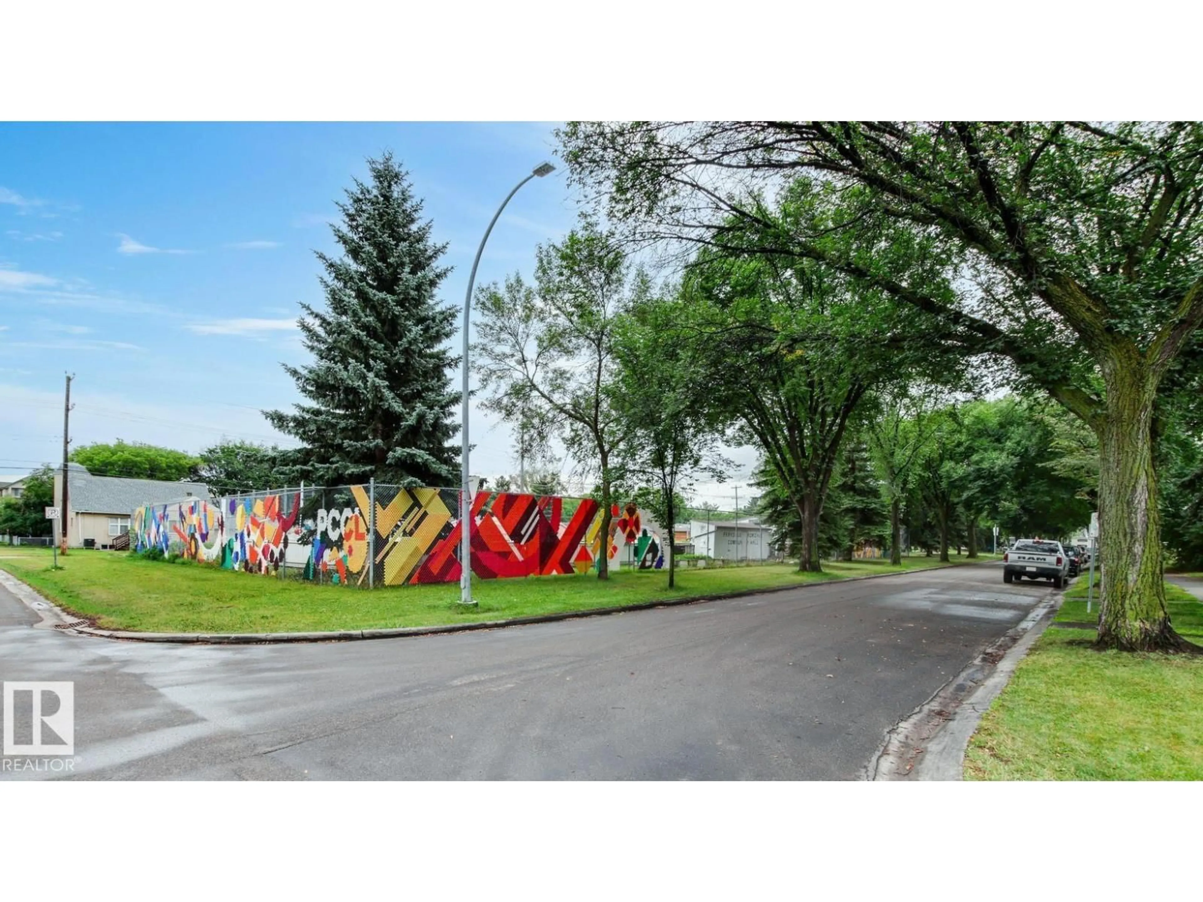 Blurry image for NW - 11406 85 ST, Edmonton Alberta T5B3C9