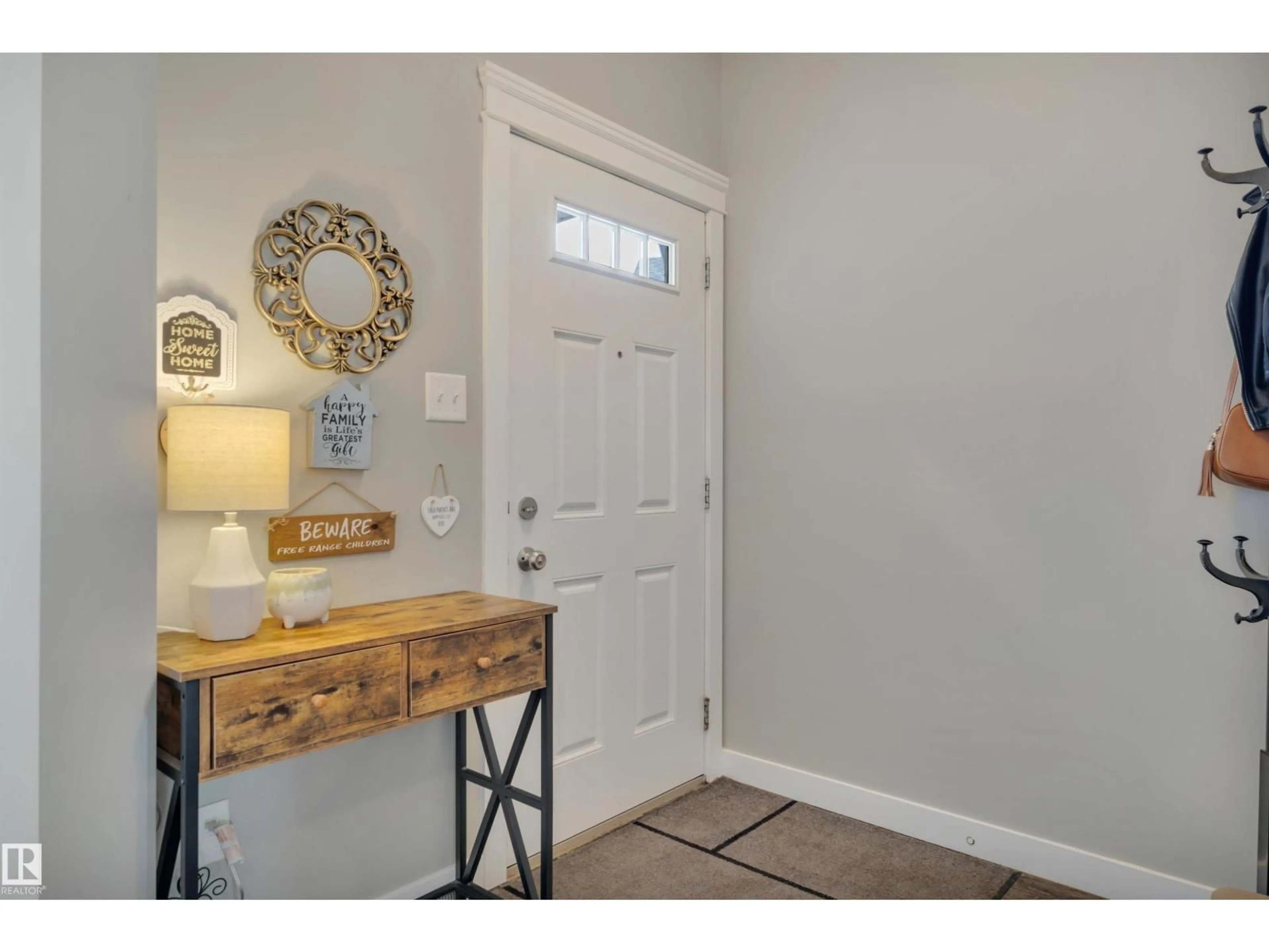 Indoor entryway for 27 MCLEAN, Leduc Alberta T9E8A1