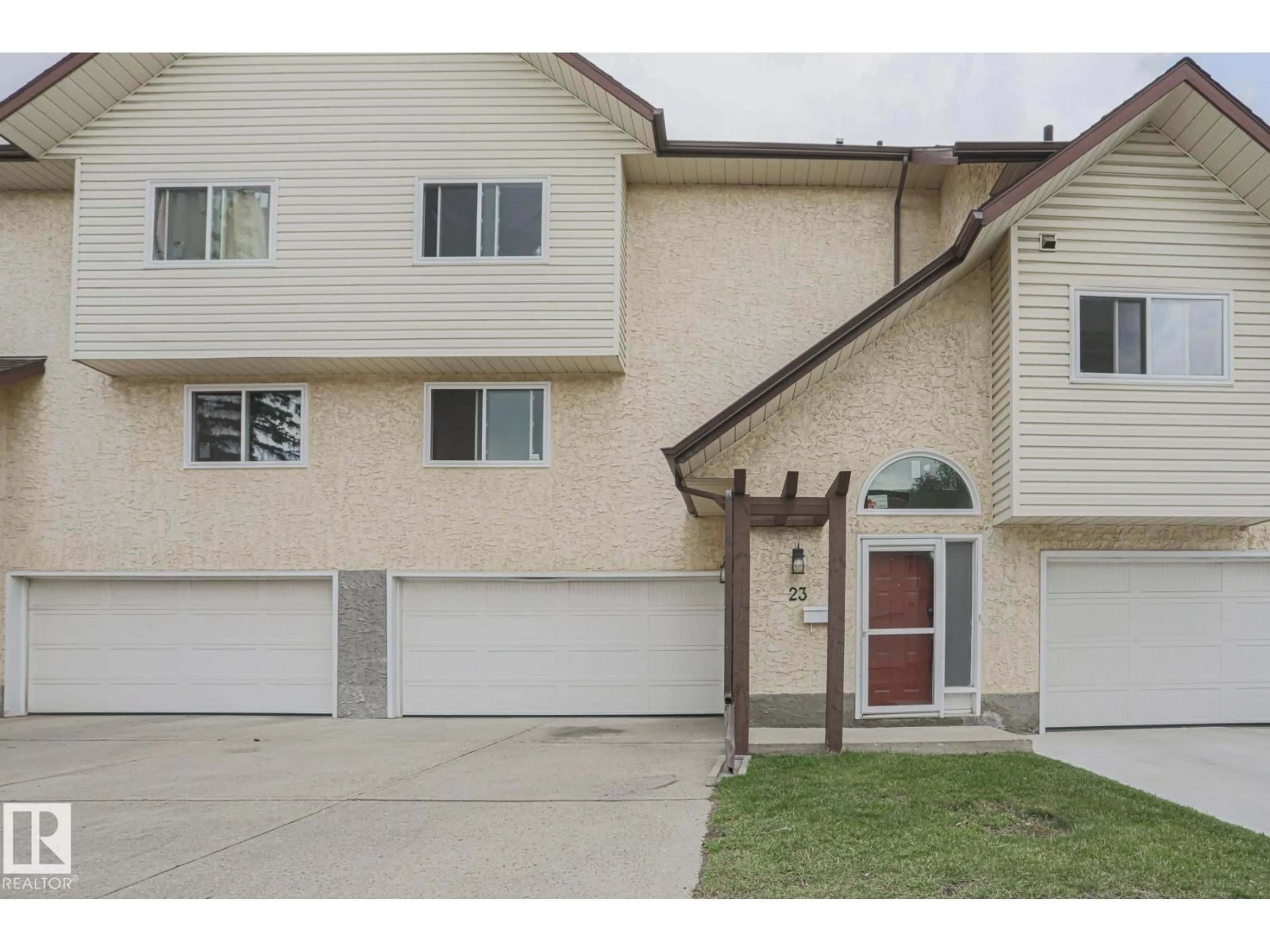 Home with vinyl exterior material, street for #23 - 3811 85 ST, Edmonton Alberta T6K4C2