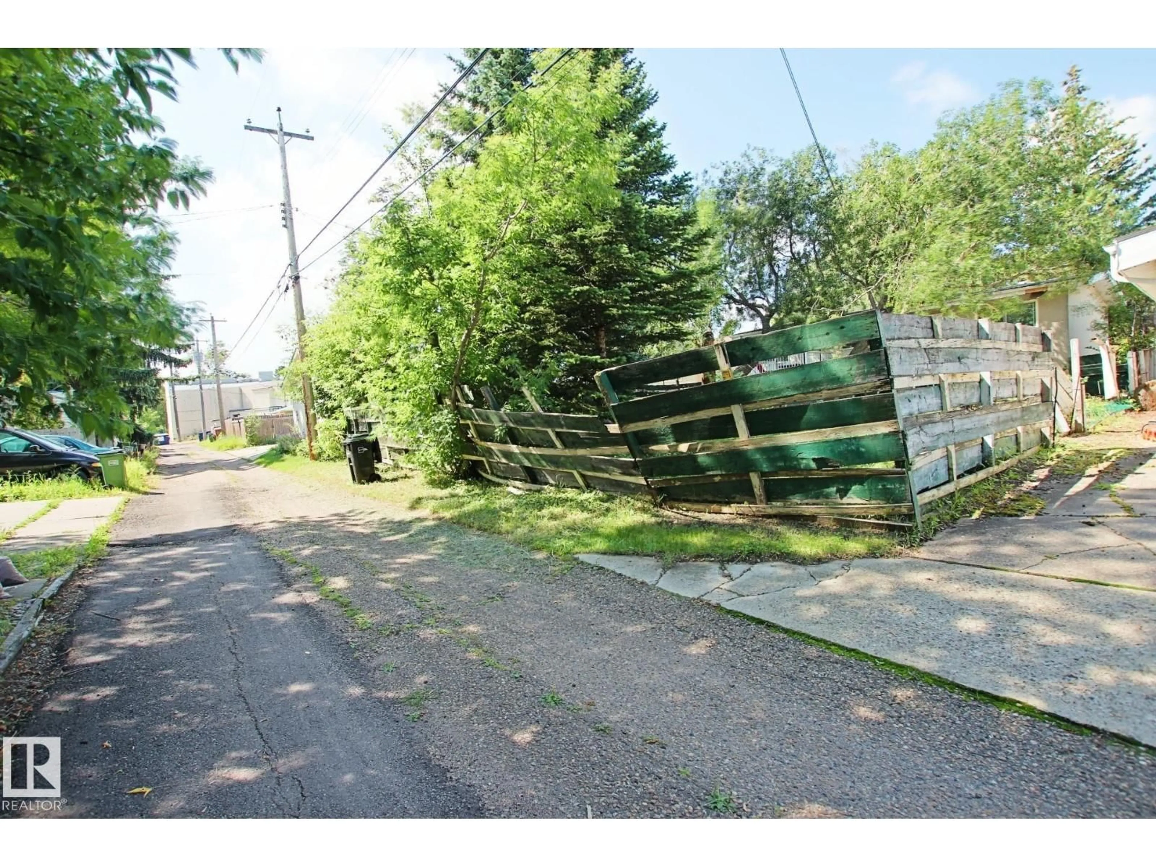 Shed for NW - 8811 163 ST, Edmonton Alberta T5R2N8