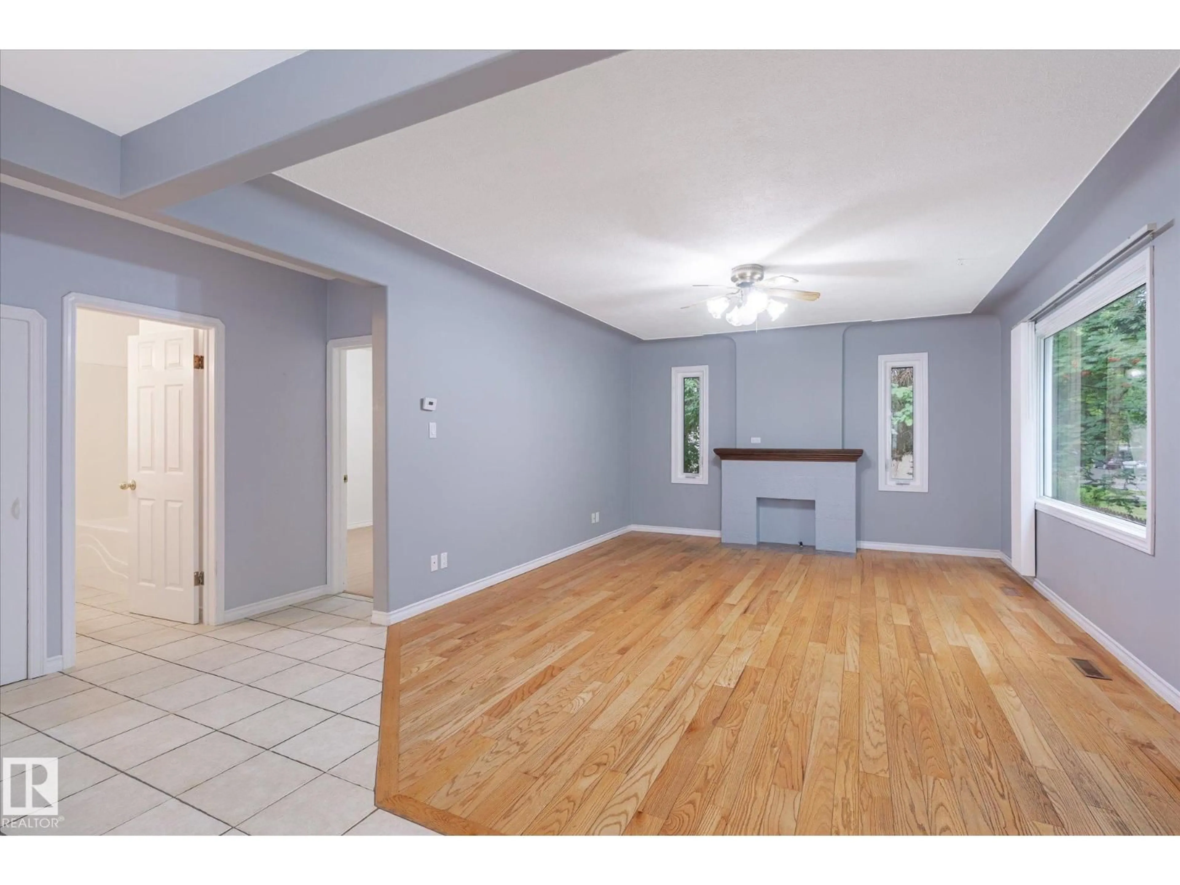 A pic of a room for 11615 71 ST, Edmonton Alberta T5B1W3