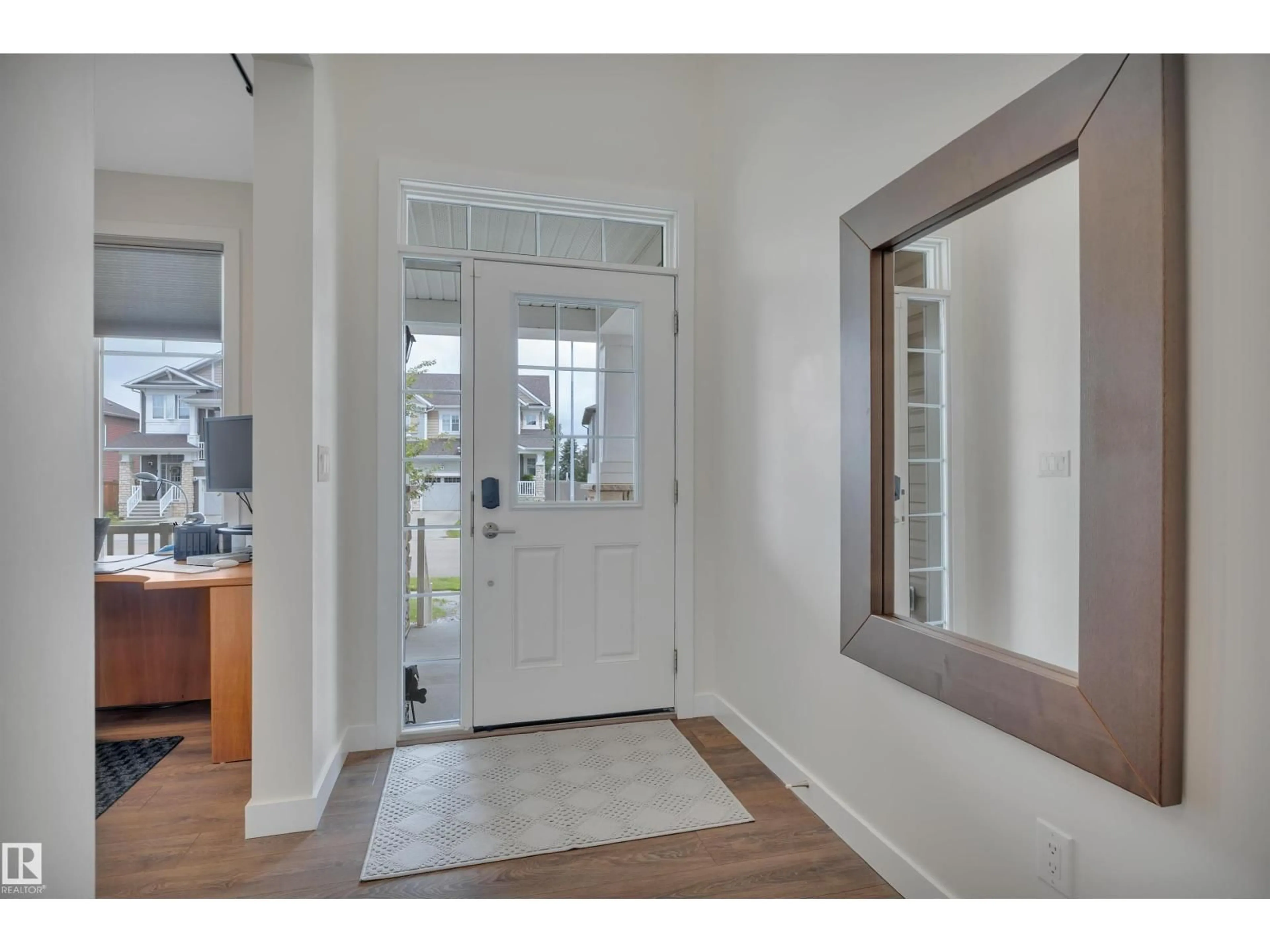 Indoor entryway for 50 ROSEMOUNT BV, Beaumont Alberta T4X1S5