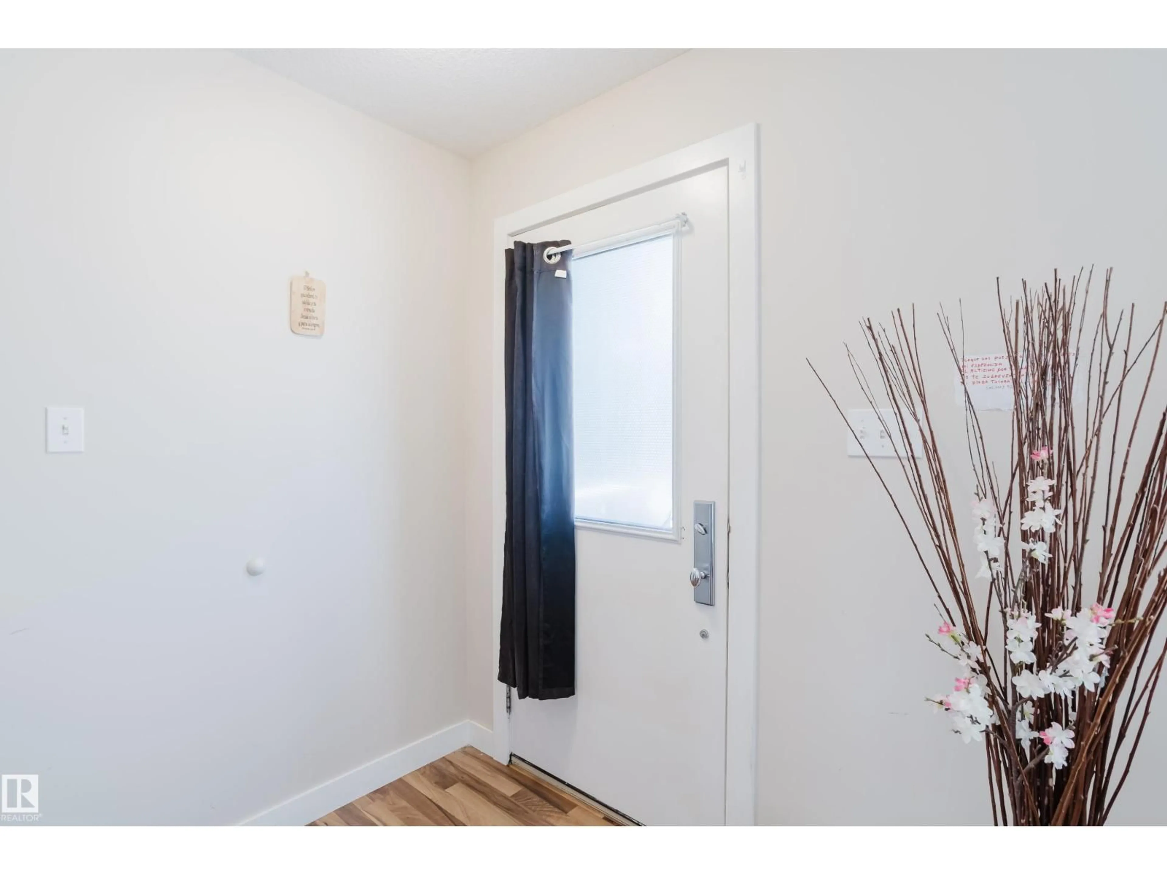 Indoor entryway for #11 - 5260 TERWILLEGAR BV, Edmonton Alberta T6R0S1