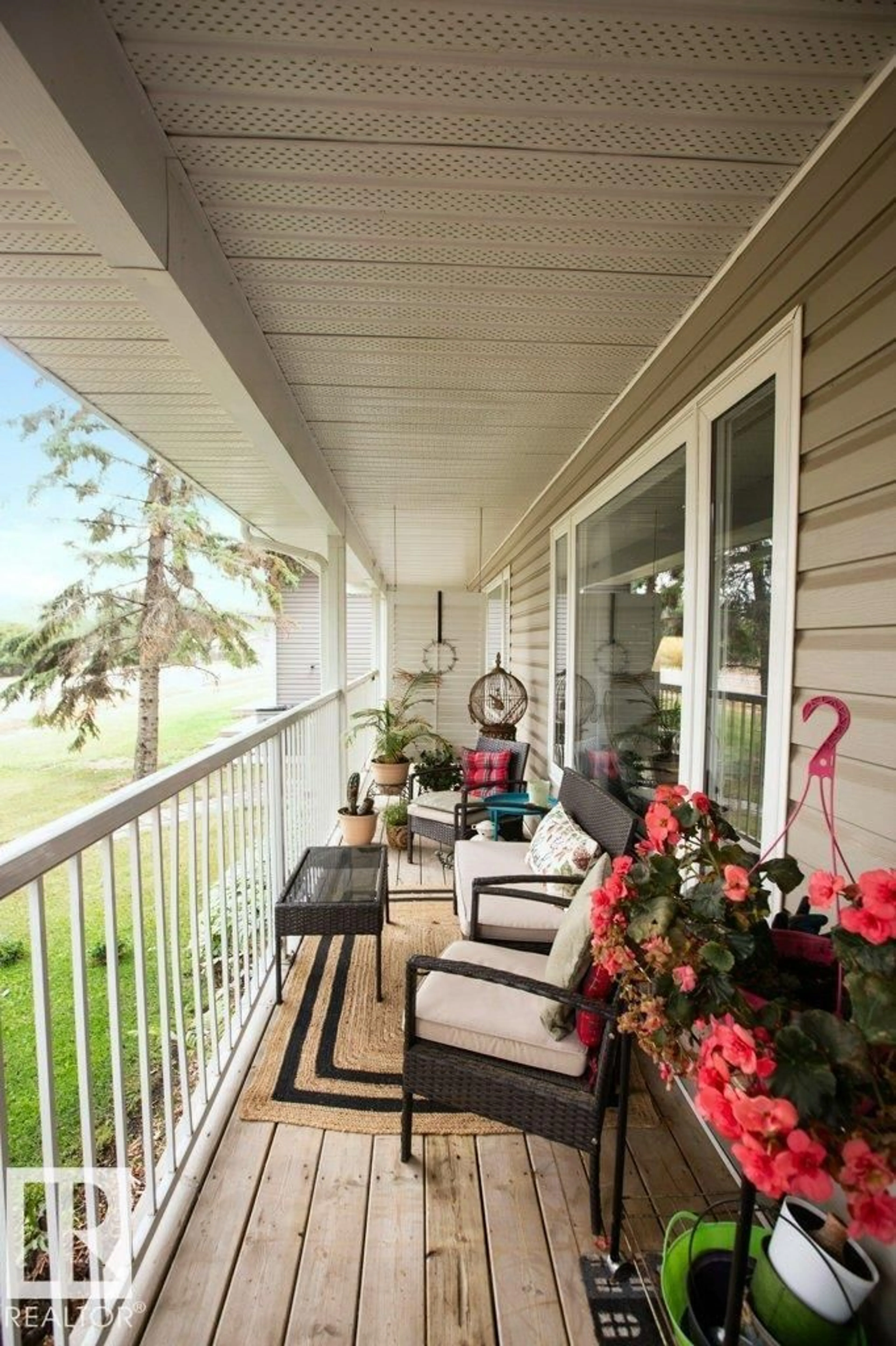 Patio, water/lake/river/ocean view for 9811 B 100 ST, Westlock Alberta T7P1Y6